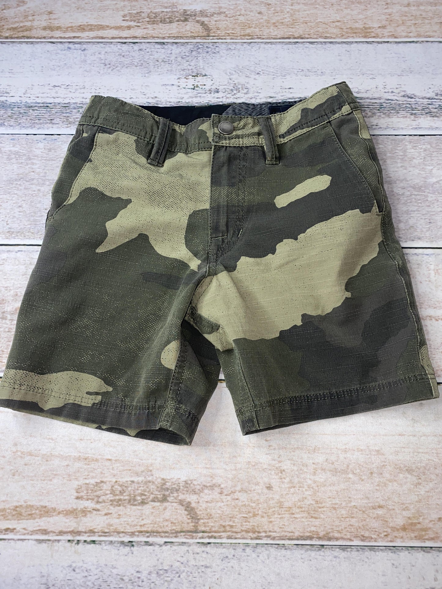 Volcom Boys Camo Shorts Size: 4T Camo