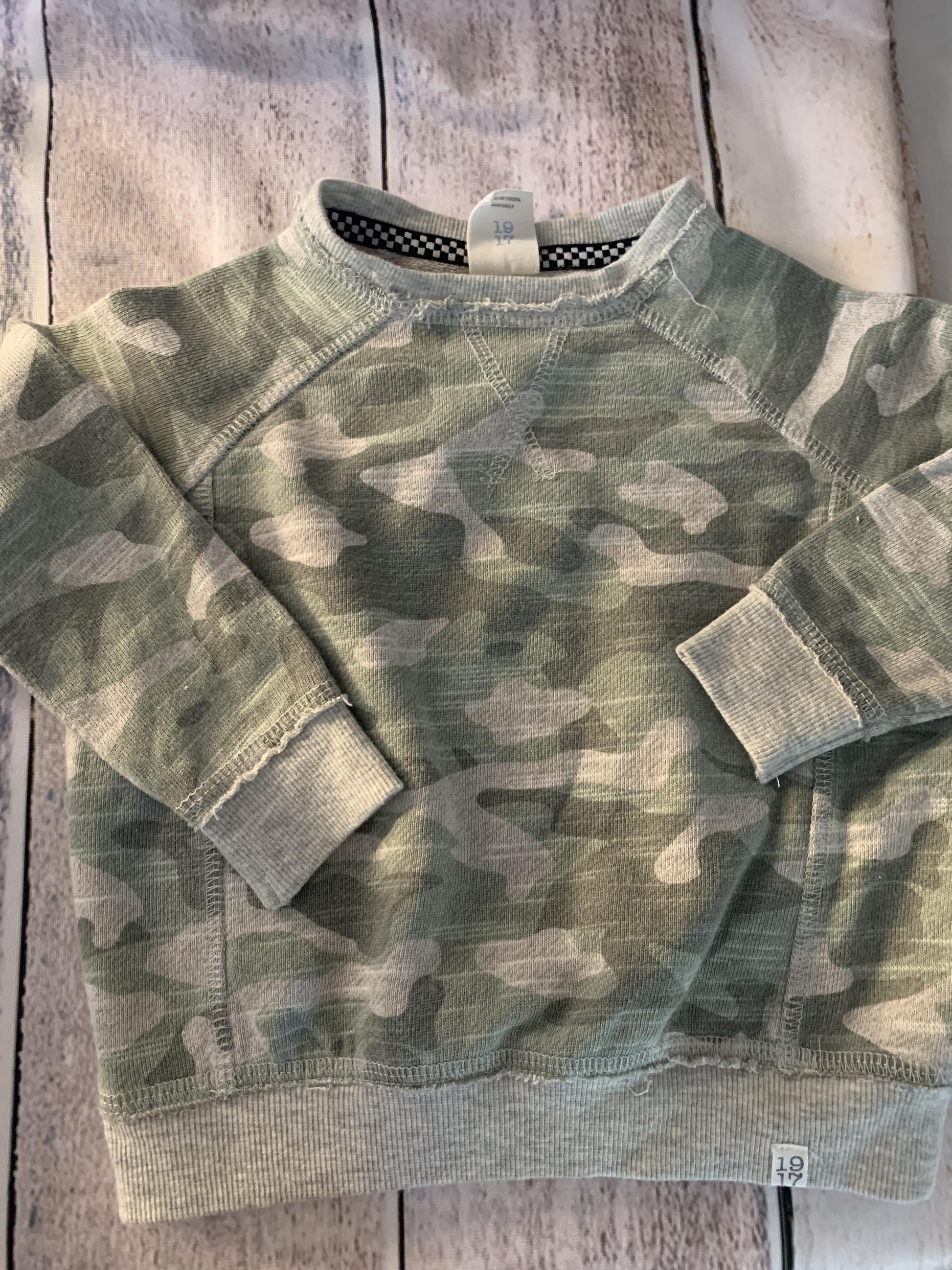 Boys Camo Sweatshirt Size: 12M Camo