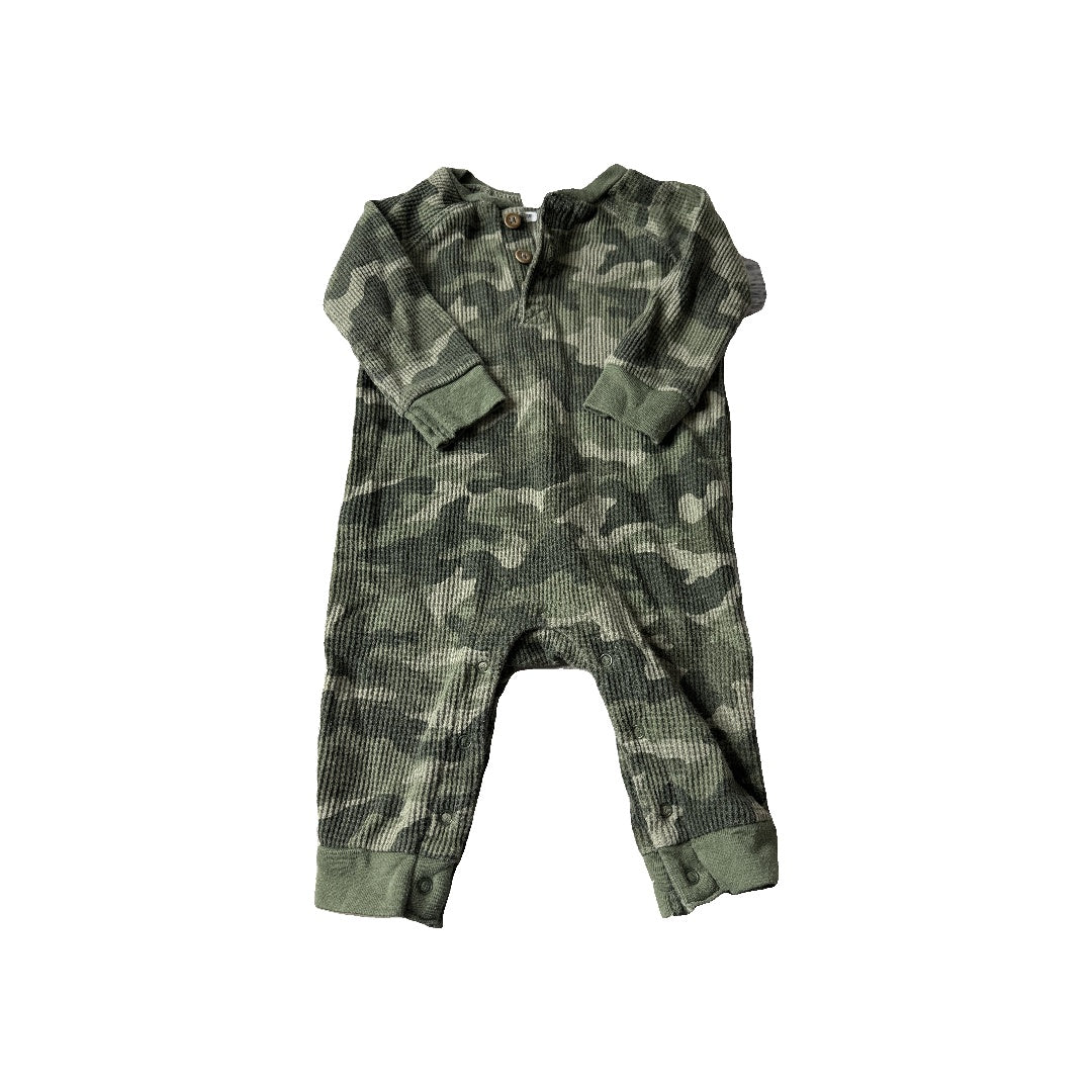 Old Navy Unisex Camo Long Sleeve Outfit Size: 3-6 months Camo