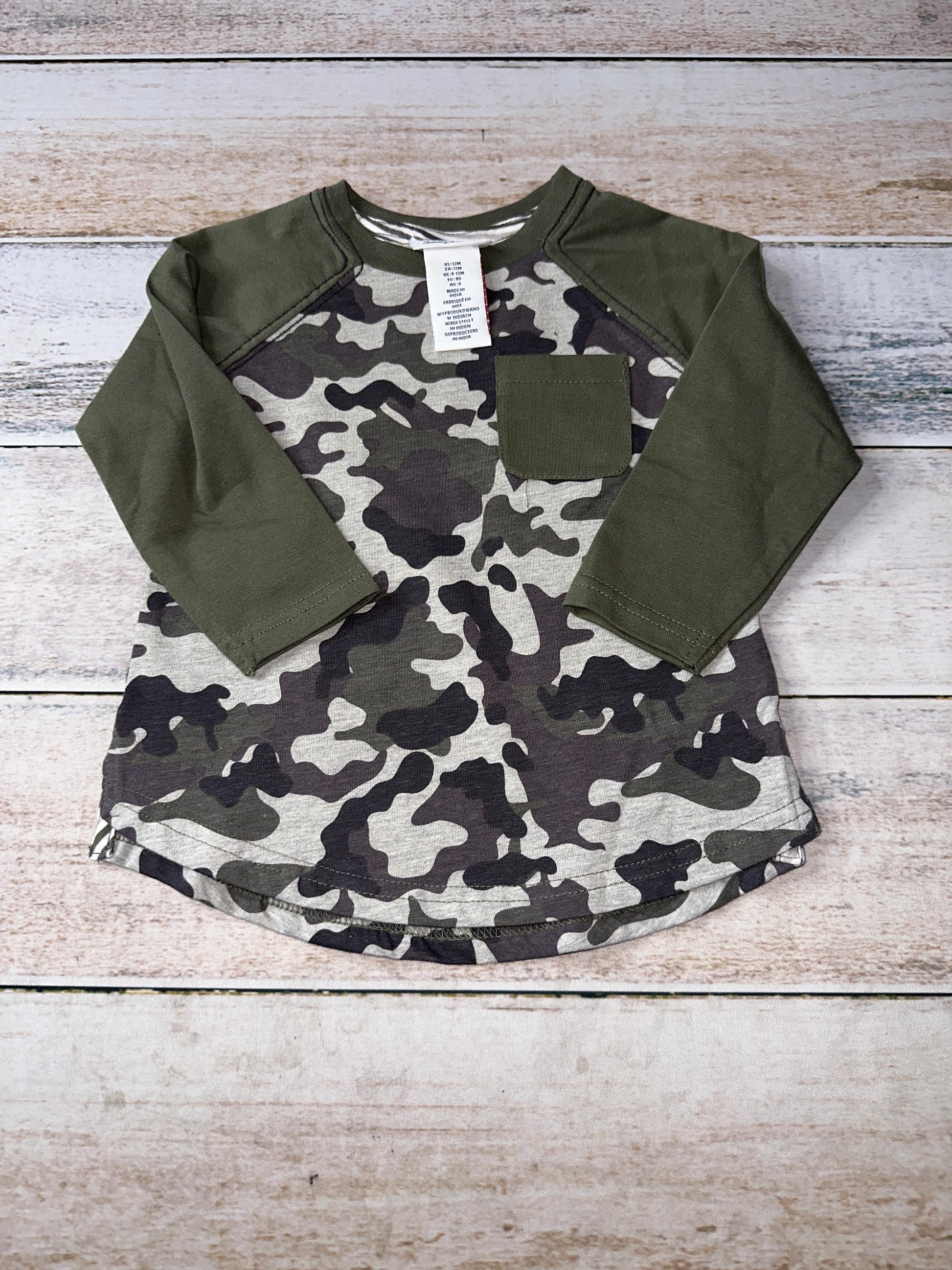 Tommy Bahama Boys Camo Long Sleeve Shirt Size: 12 months Camo
