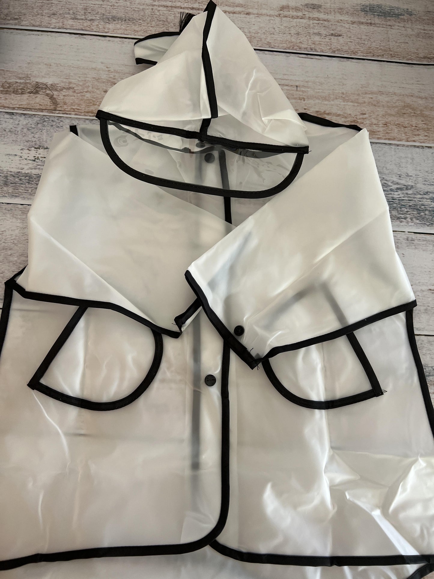 Amazon Unisex Clear Rain Coat Size: 2T Clear