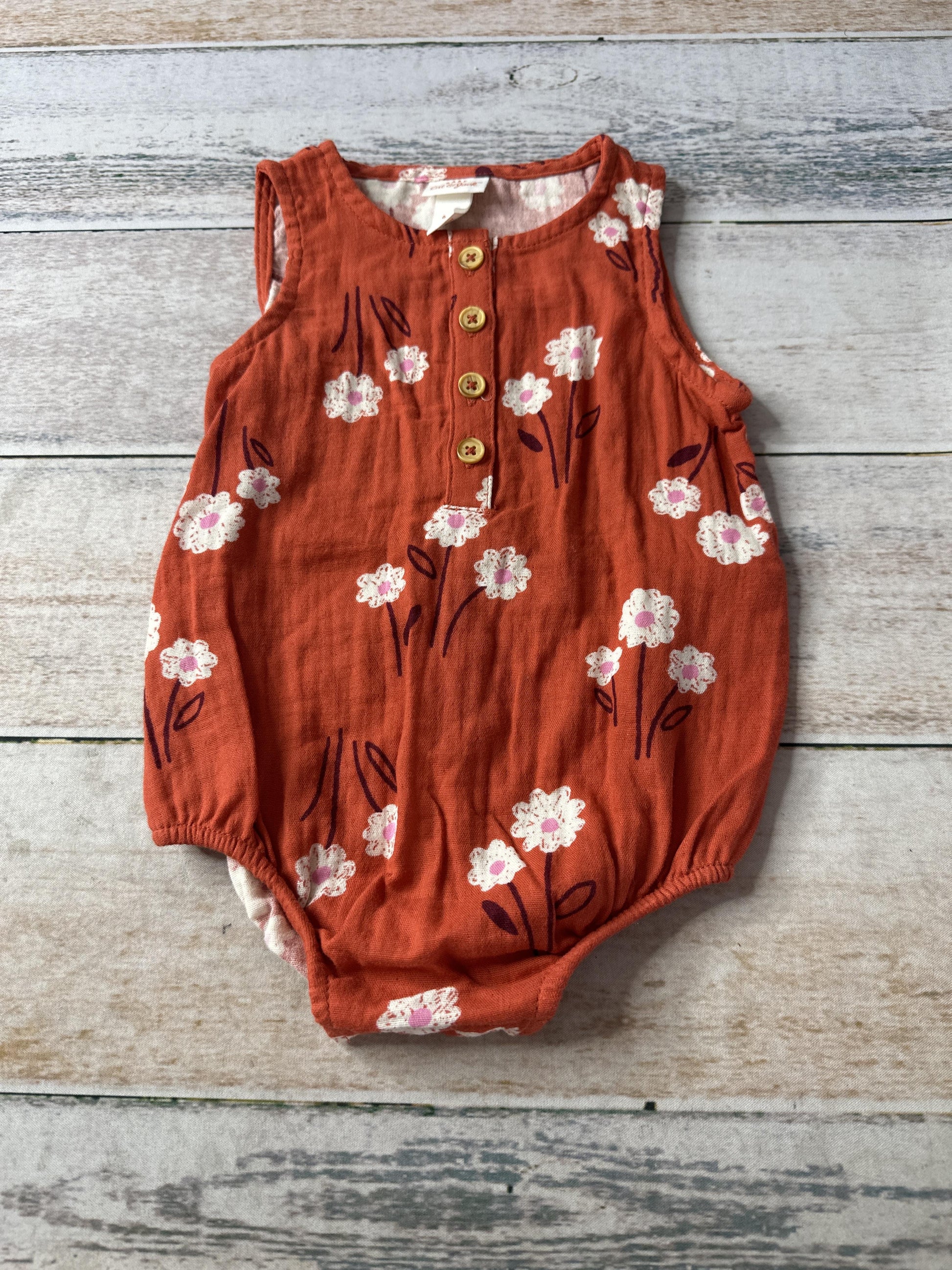 Cat & Jack Girls Coral | Flowers Romper Size: 6-9 months Coral | Flowers