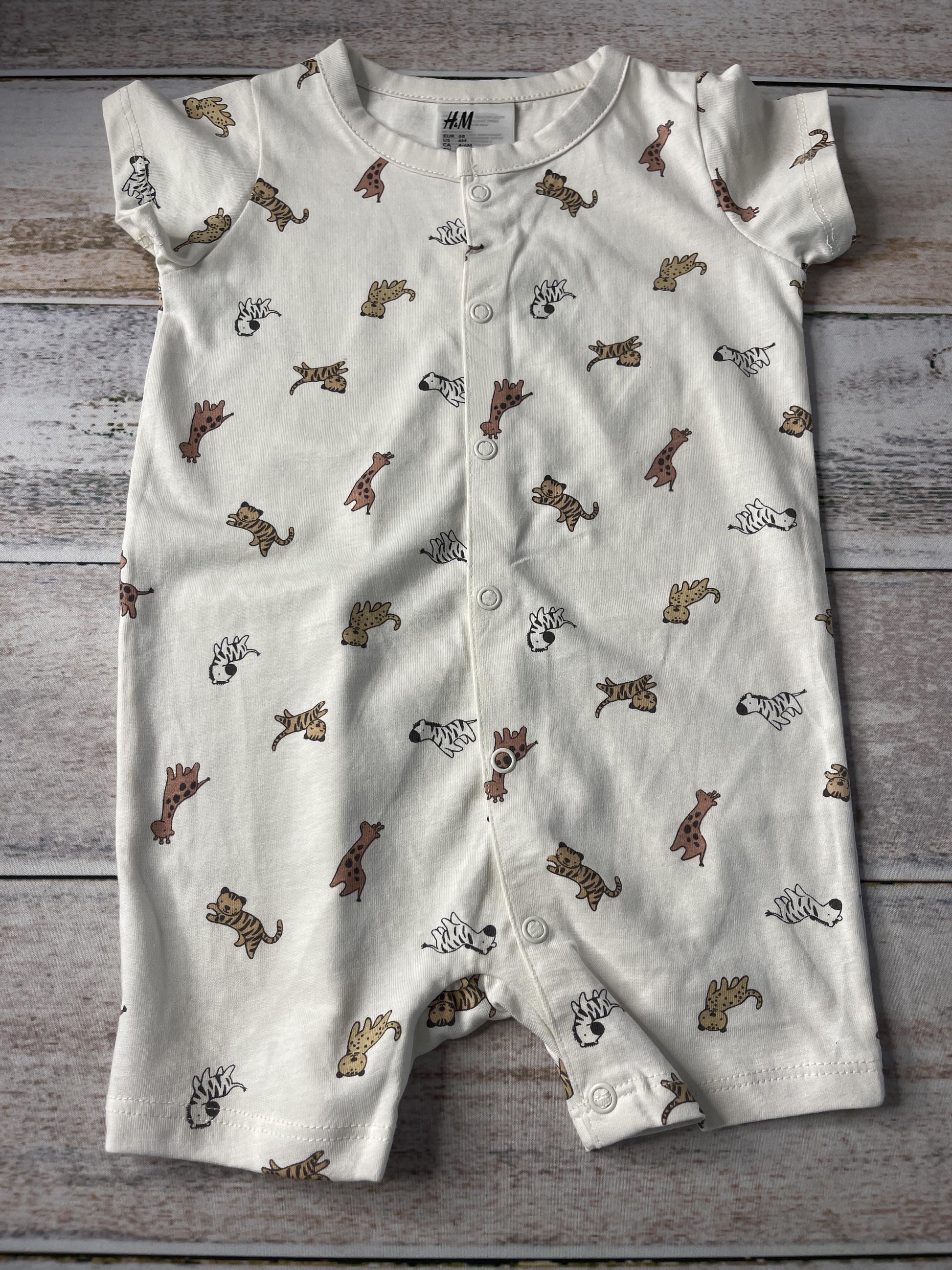 H&M Unisex cream | animals Romper Size: 6 months cream | animals