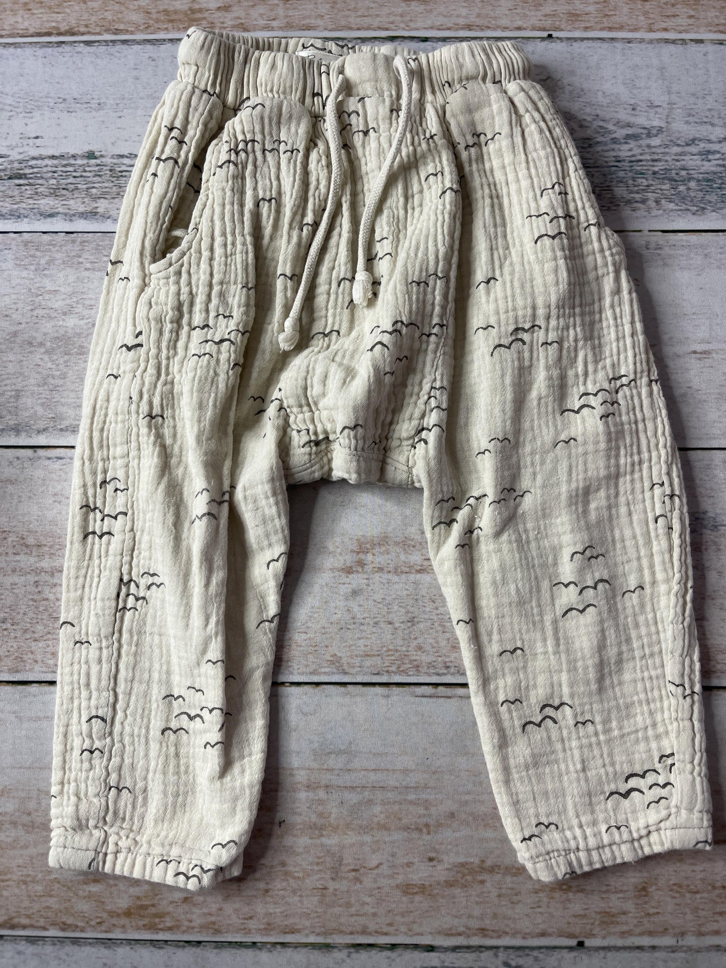 Rylee + Cru Unisex cream | Birds Pants Size: 18-24 months cream | Birds