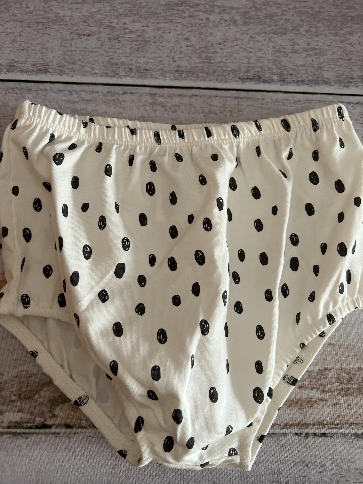 Focus Girls cream | Black | polka dot Shirt Size: 24 months cream | Black | polka dot