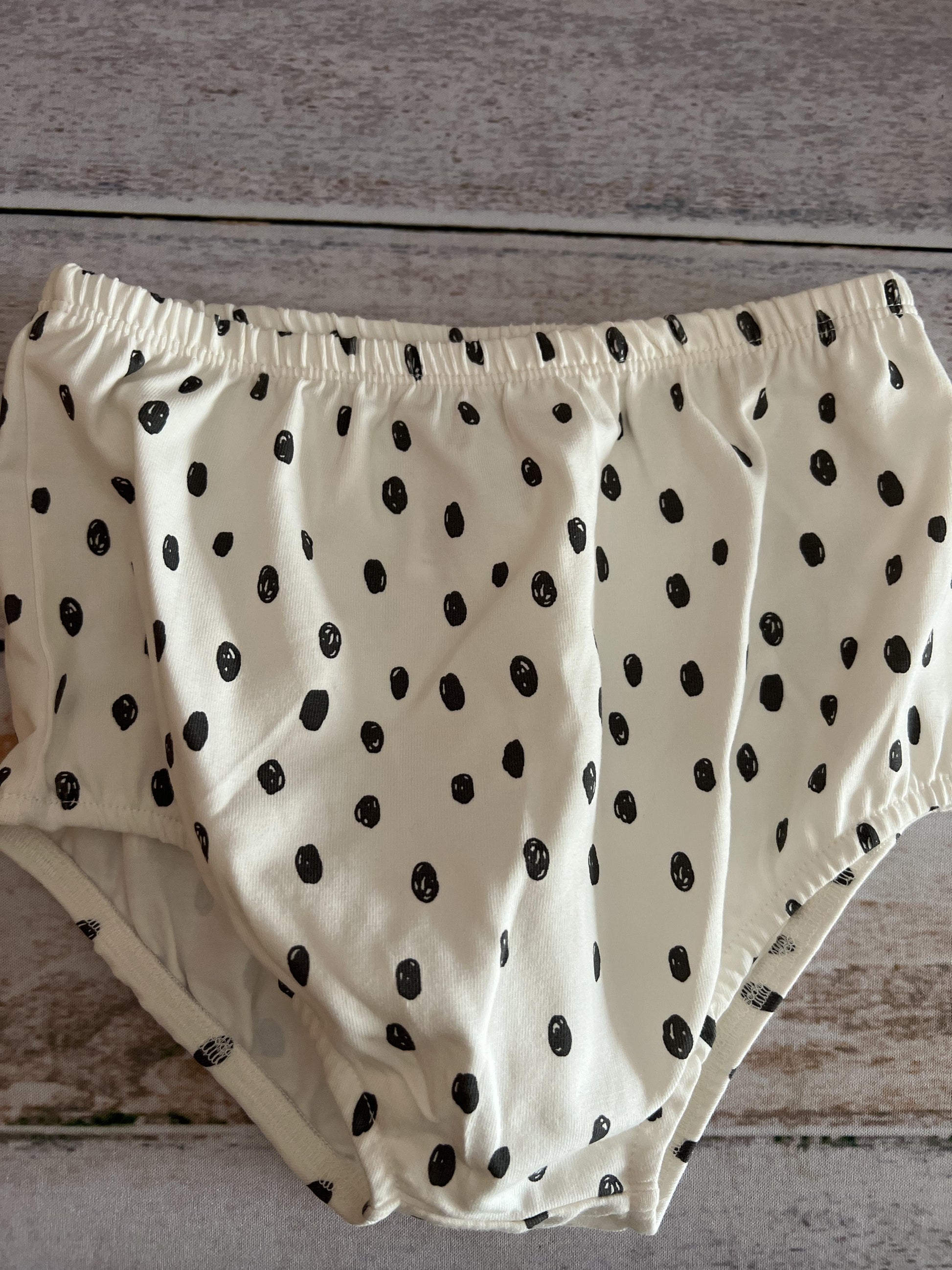 Focus Girls cream | Black | polka dot Shirt Size: 24 months cream | Black | polka dot