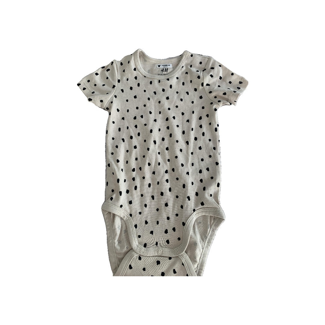 H&M Girls cream | Black | polka dot Onesie Size: 12M cream | Black | polka dot