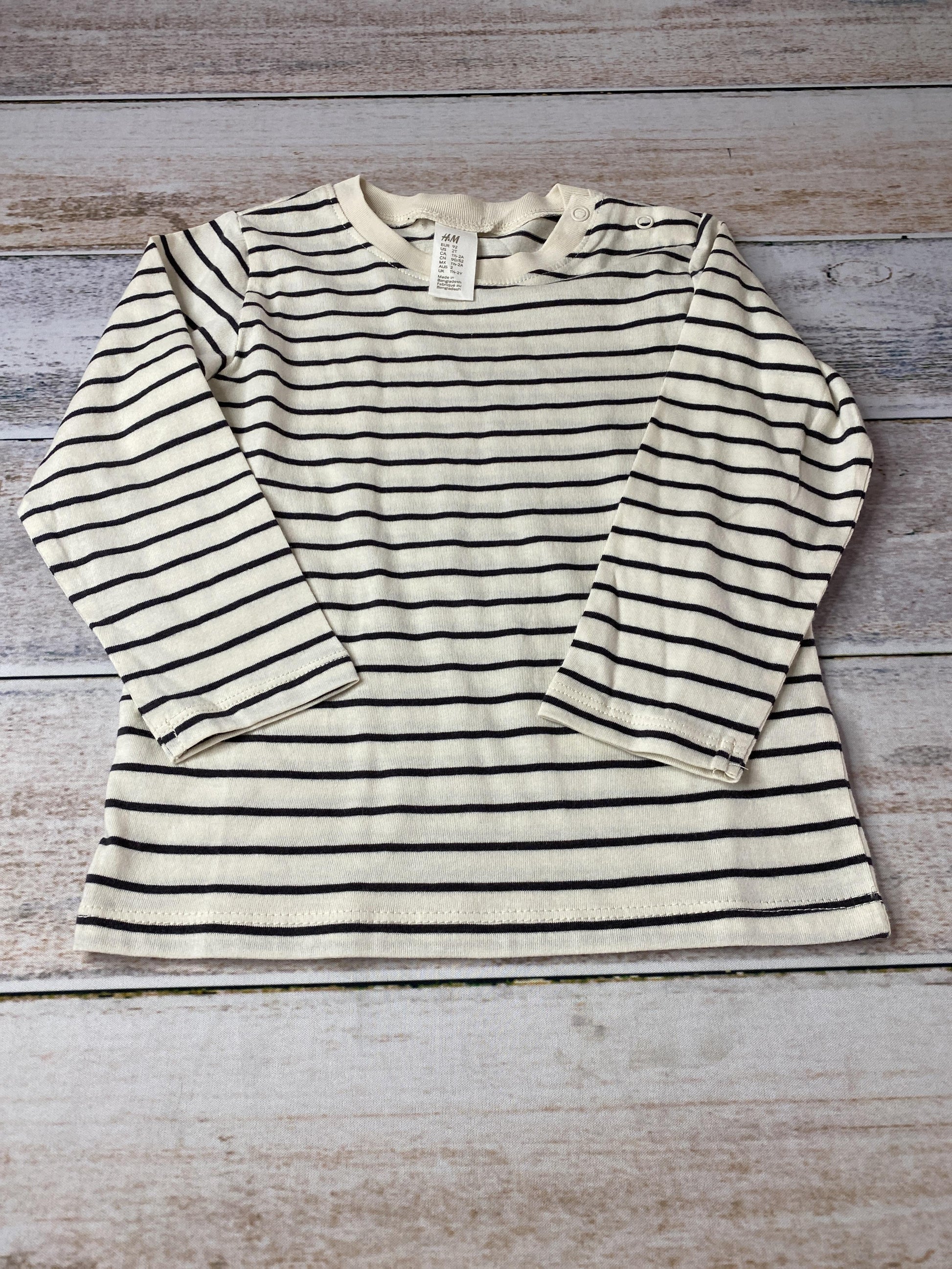 H&M Unisex cream | Black | Striped Long Sleeve Shirt Size: 2T cream | Black | Striped