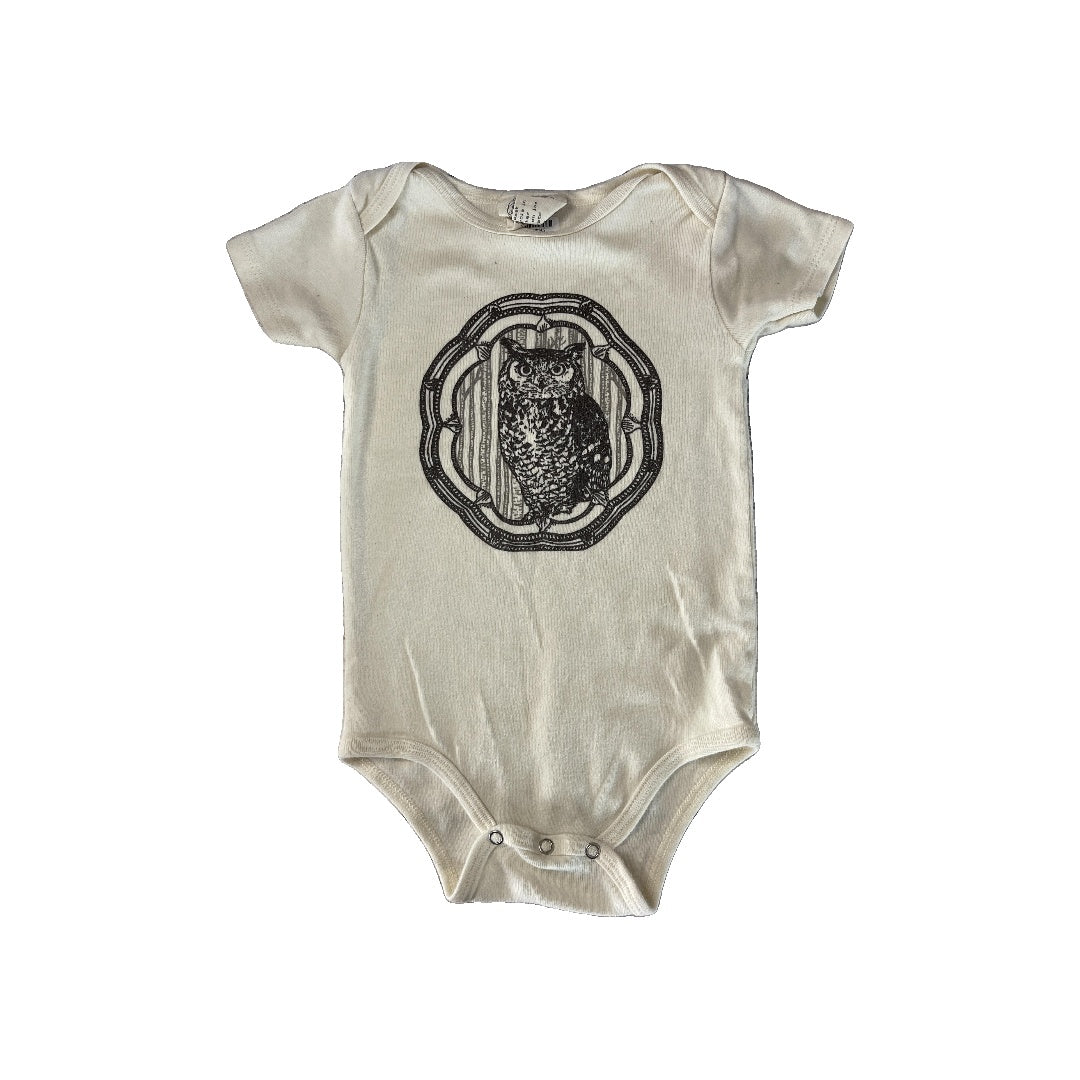 Loop Unisex cream | Brown | Black Onesie Size: 12-18 months cream | Brown | Black