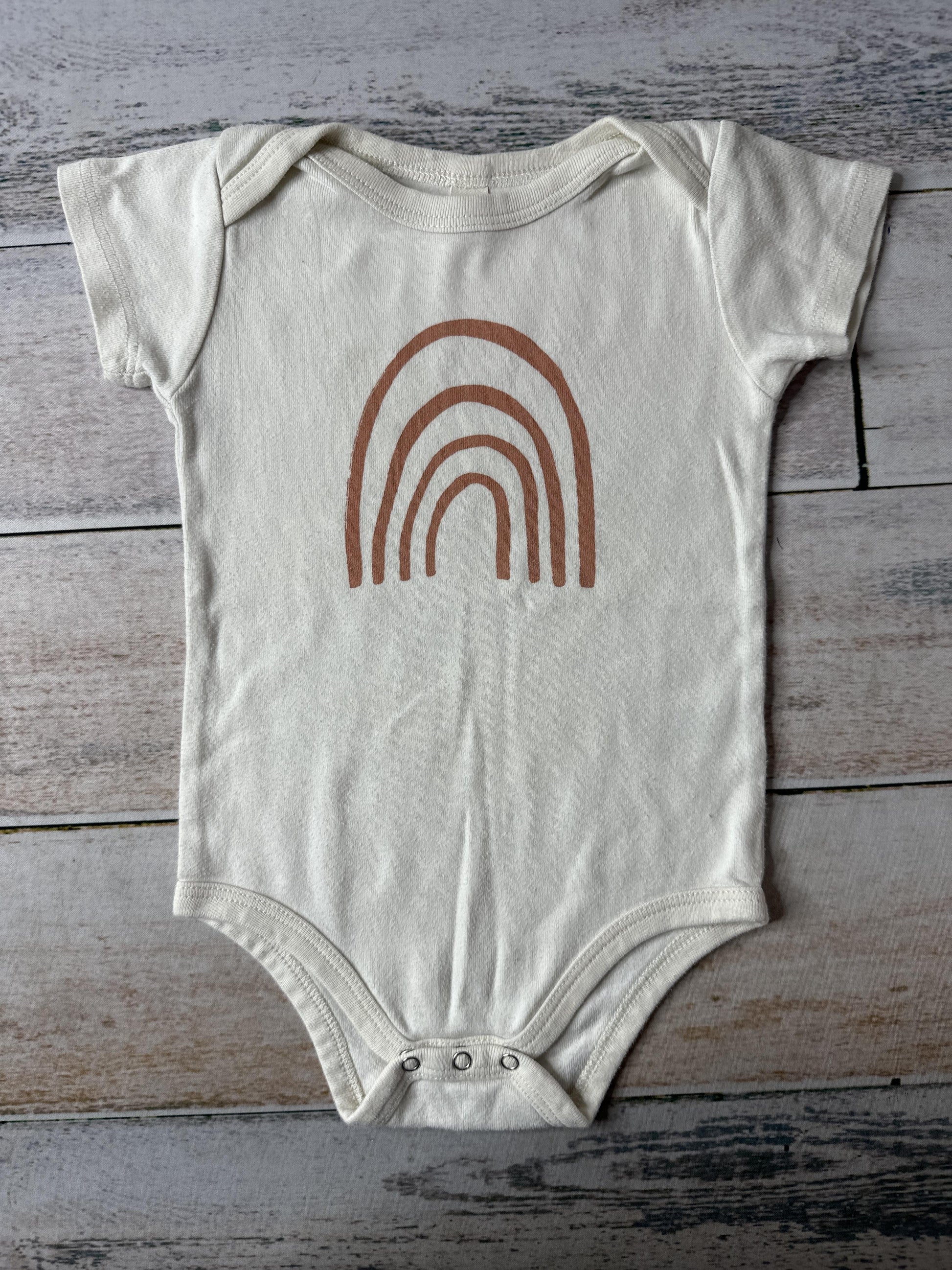 Tenth + Pine Unisex cream | Brown | Rainbow Onesie Size: 12-18 months cream | Brown | Rainbow
