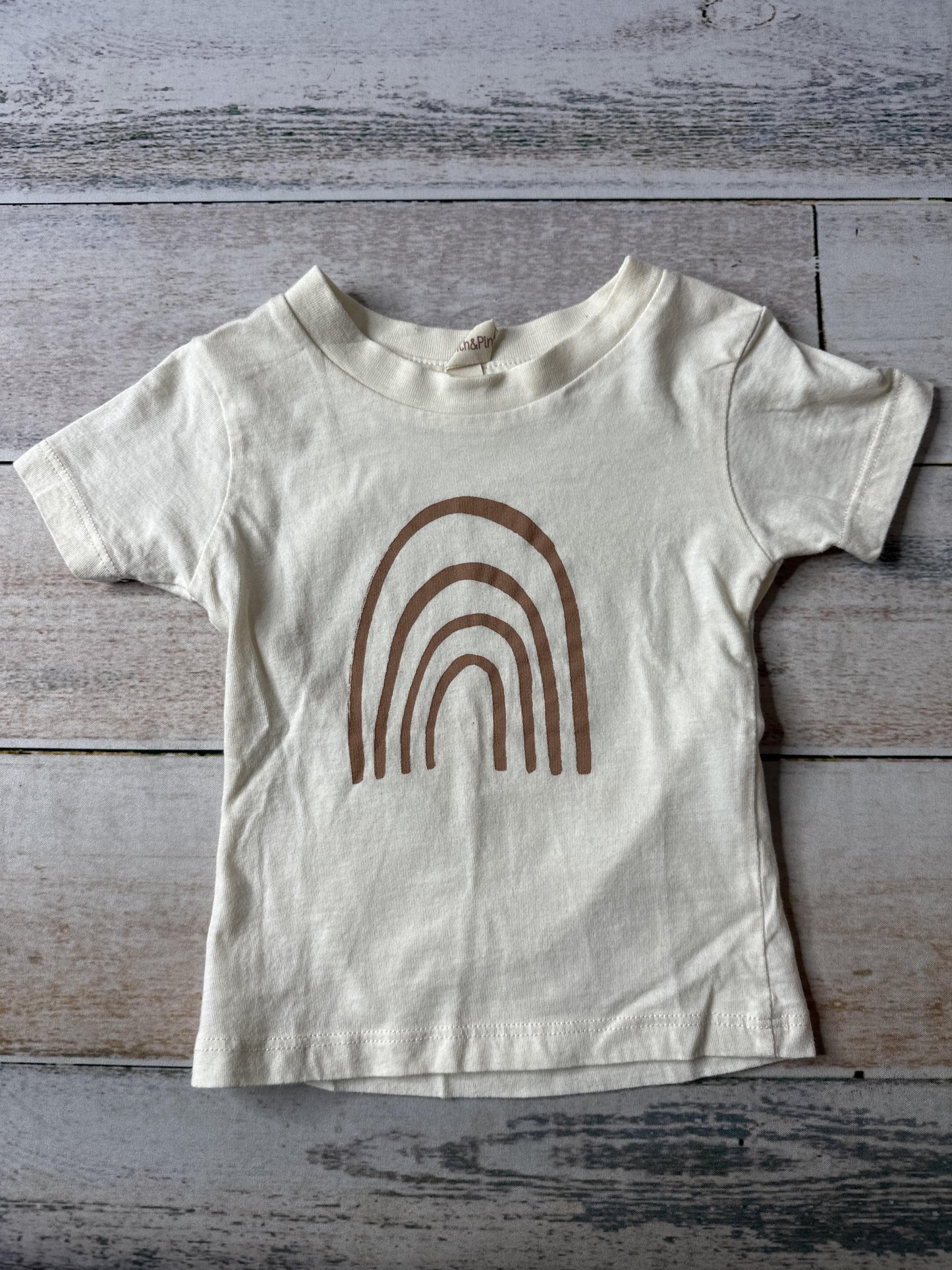 Tenth + Pine Boys cream | Brown | Rainbow T-Shirt Size: 12-18 months cream | Brown | Rainbow