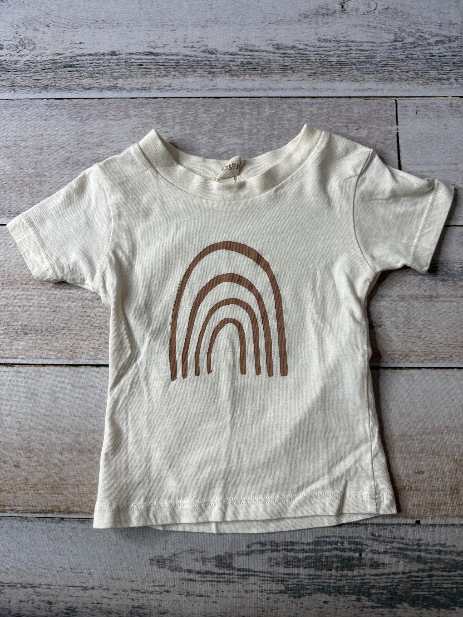 Tenth + Pine Boys cream | Brown | Rainbow T-Shirt Size: 12-18 months cream | Brown | Rainbow