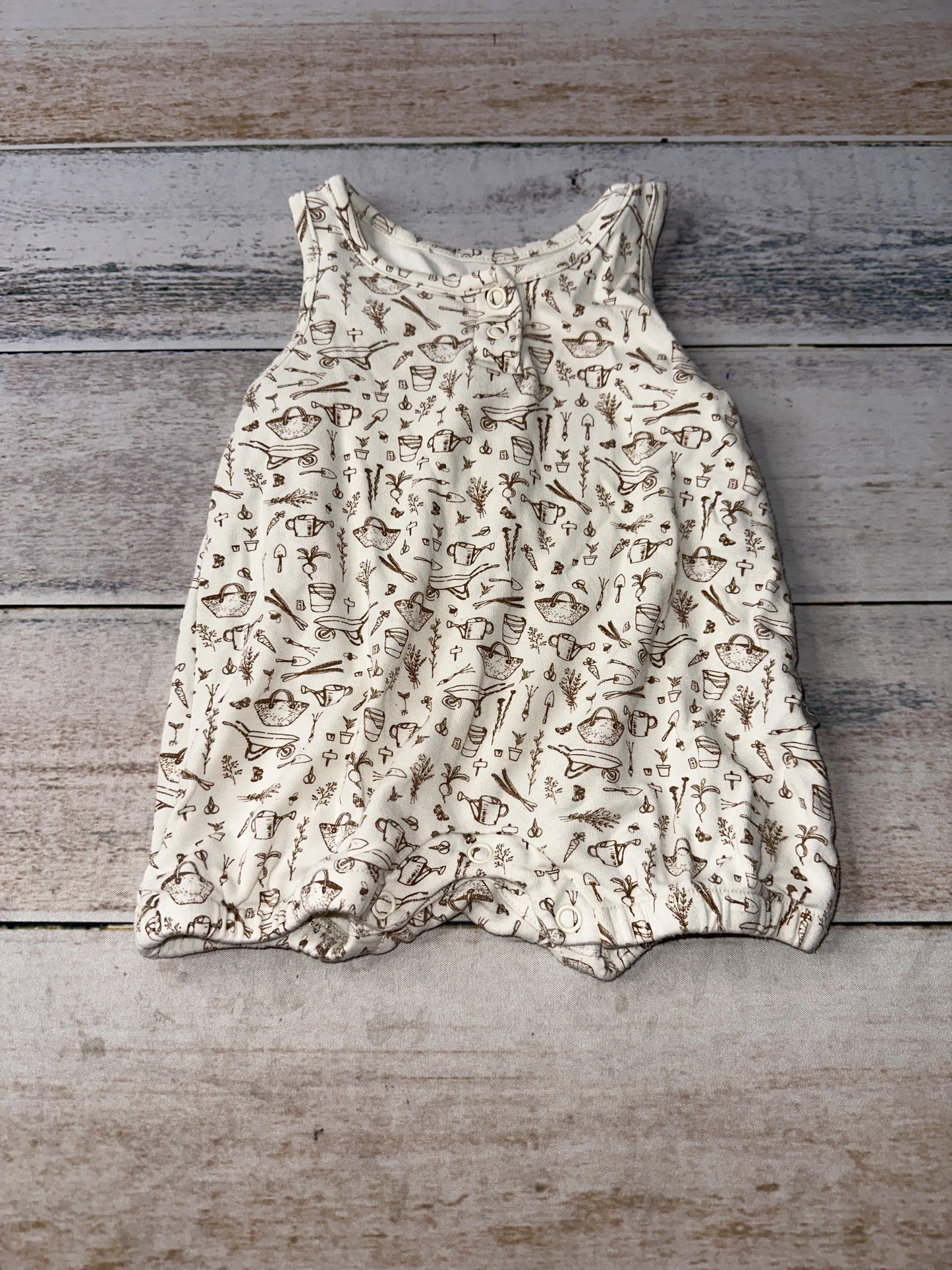 Tenth + Pine Unisex cream | Brown Onesie Size: 3-6 months cream | Brown