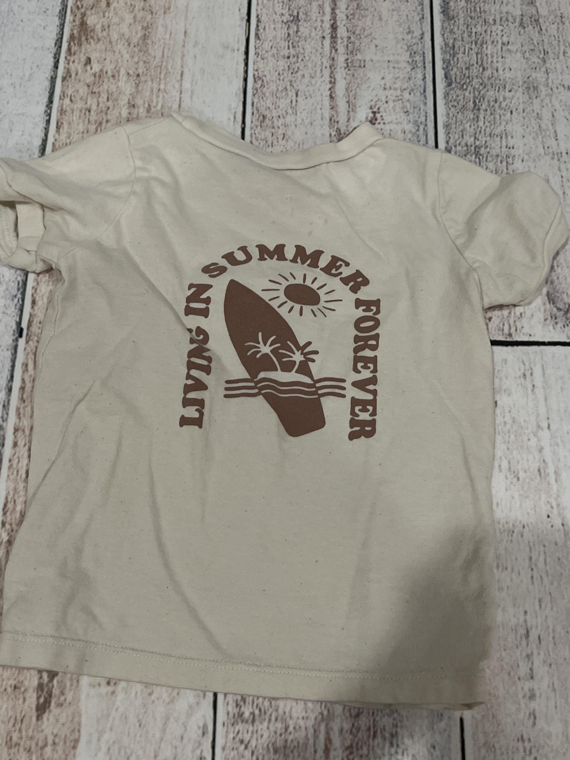 Unknown Boys cream | Graphic T-Shirt Size: 18 months cream | Graphic