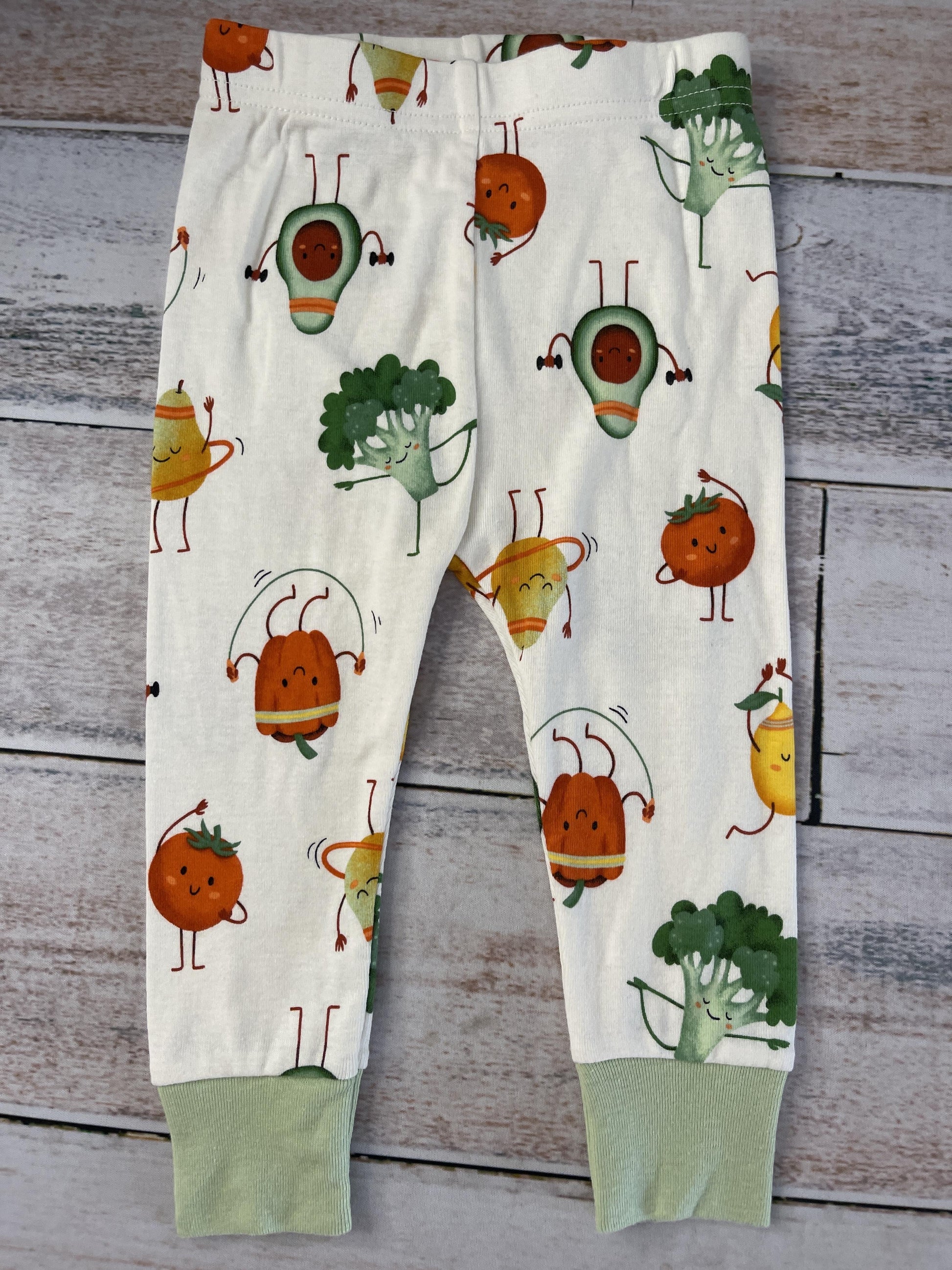 Old Navy Unisex cream | light green | orange Pajamas Size: 12-18 months cream | light green | orange