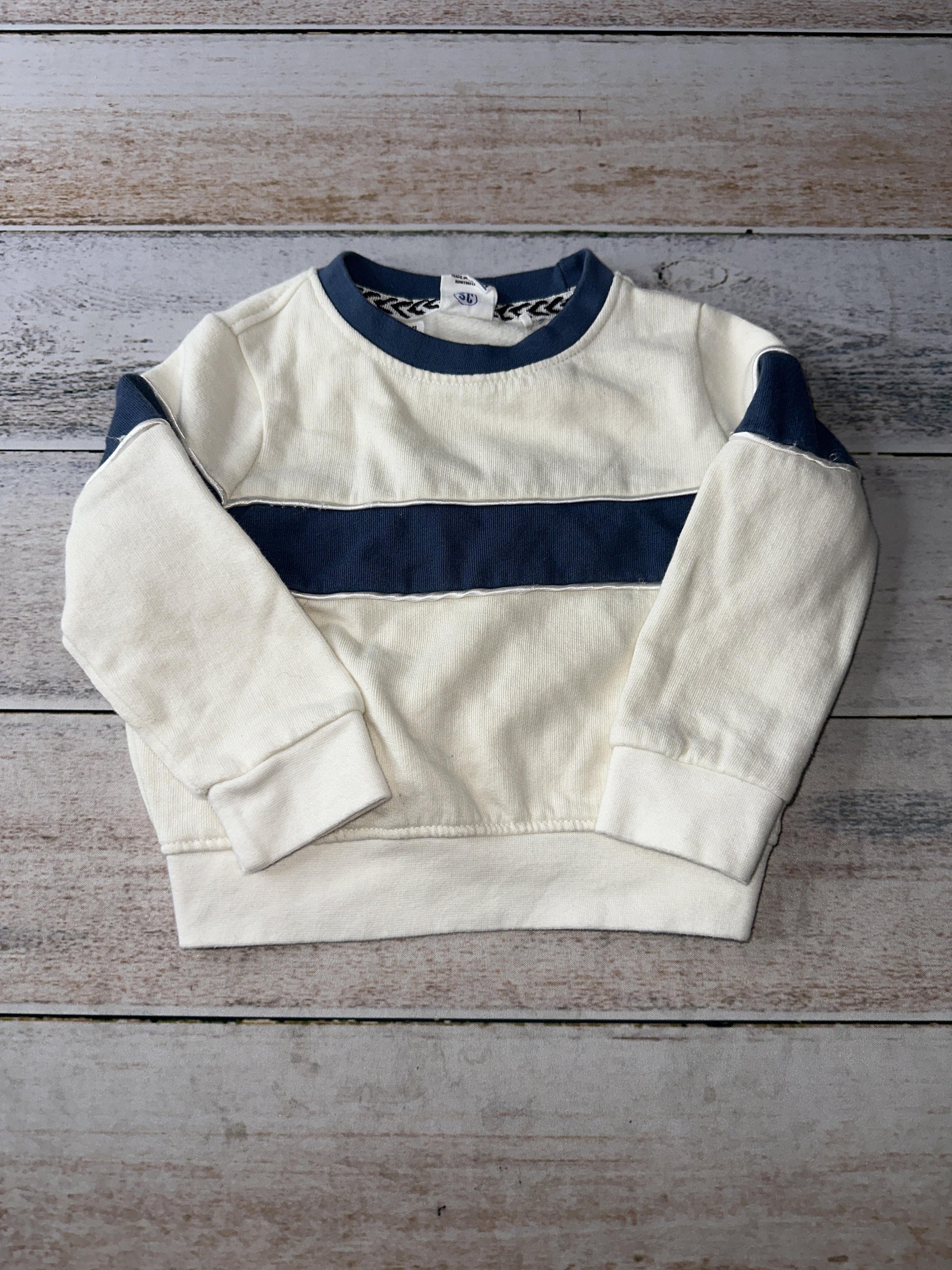 Sovereign Code Boys cream | Navy Blue Sweater Size: 12 months cream | Navy Blue