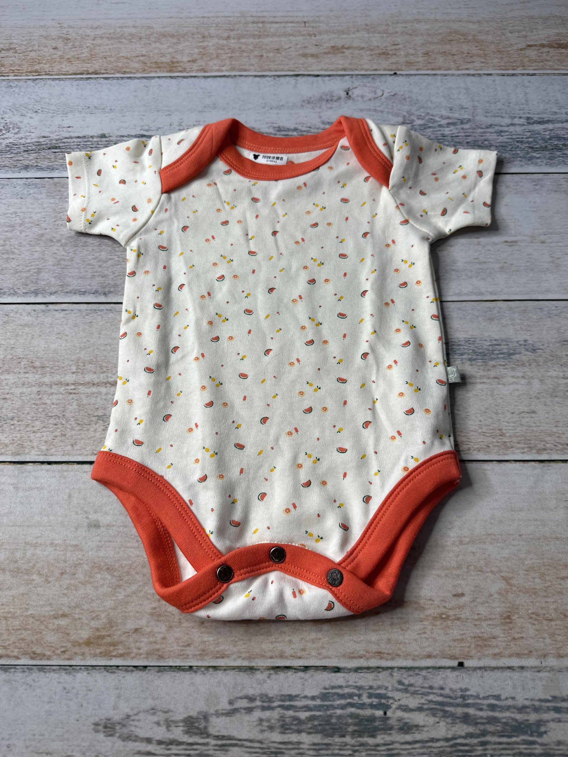 Finn + Emma Unisex cream | orange Onesie Size: 3-6 months cream | orange