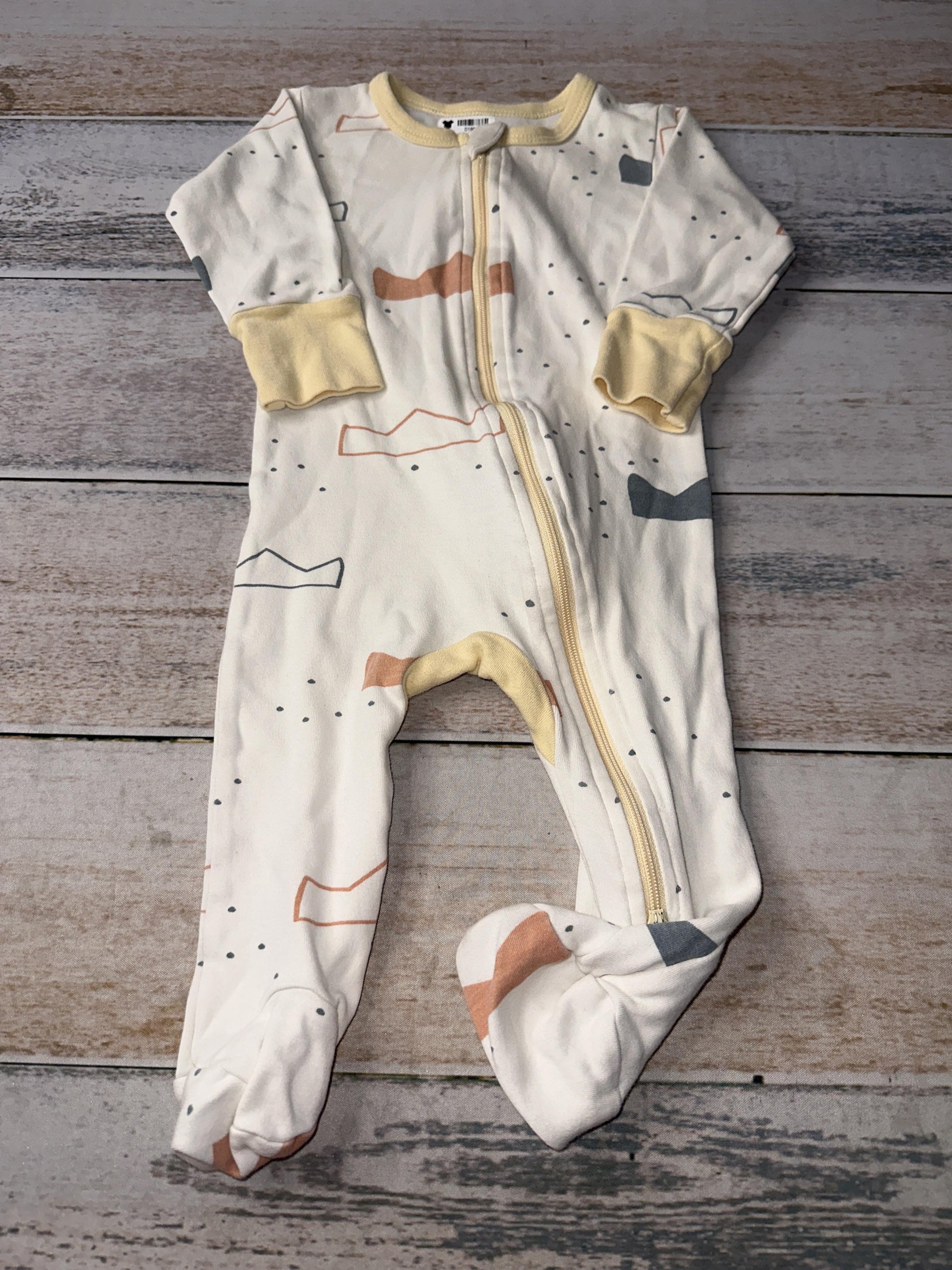Cat & Dogma Unisex cream | Pattern Pajamas Size: 3-6 months cream | Pattern
