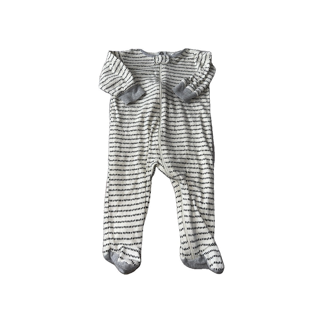 Gerber organic Unisex cream | polka dot Pajamas Size: 6-9 months cream | polka dot