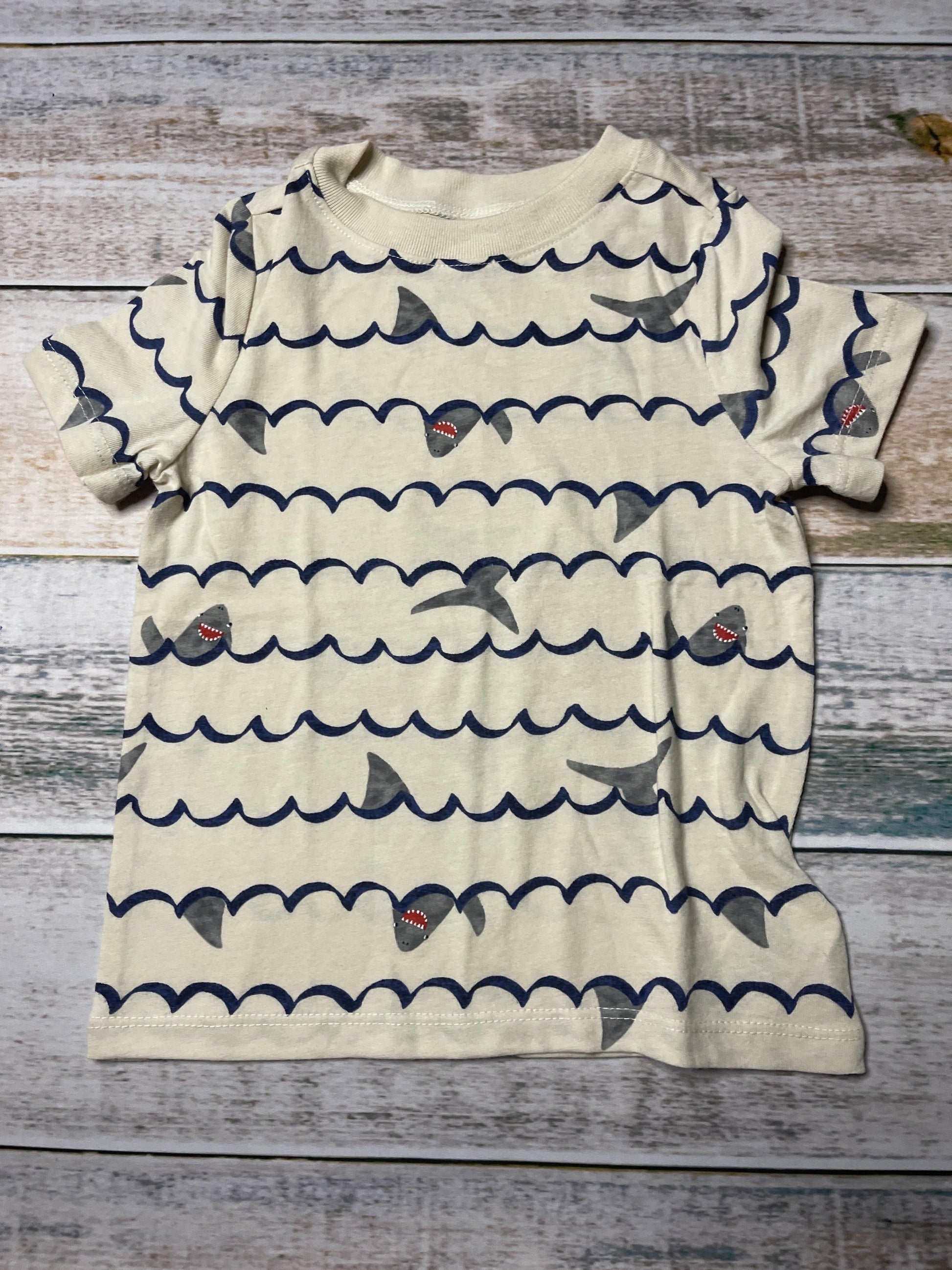 Old Navy Unisex cream | Sharks T-Shirt Size: 2T cream | Sharks