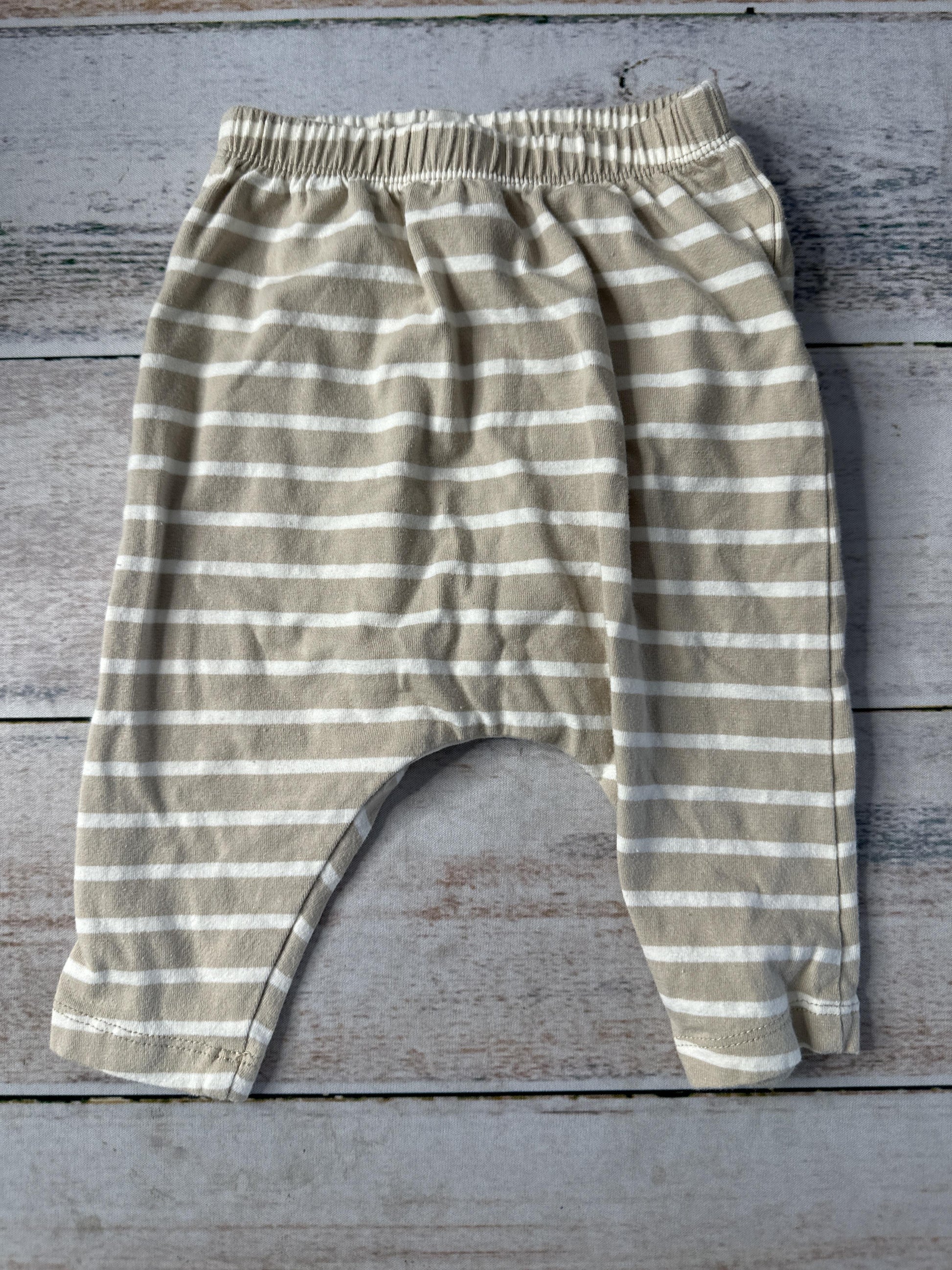Old Navy Unisex cream | Tan Pants Size: 3-6 months cream | Tan