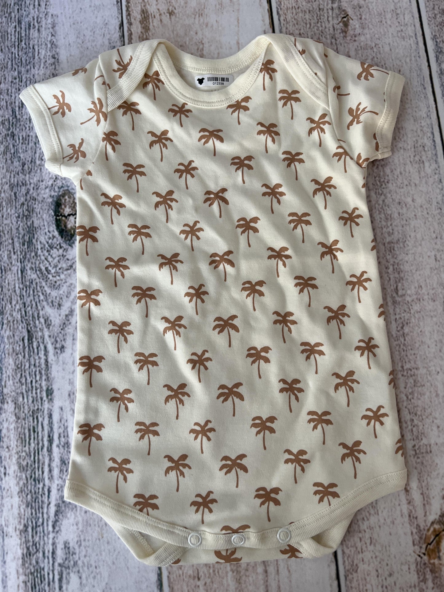 Faherty Unisex cream | Tropical Onesie Size: 3-6 months cream | Tropical