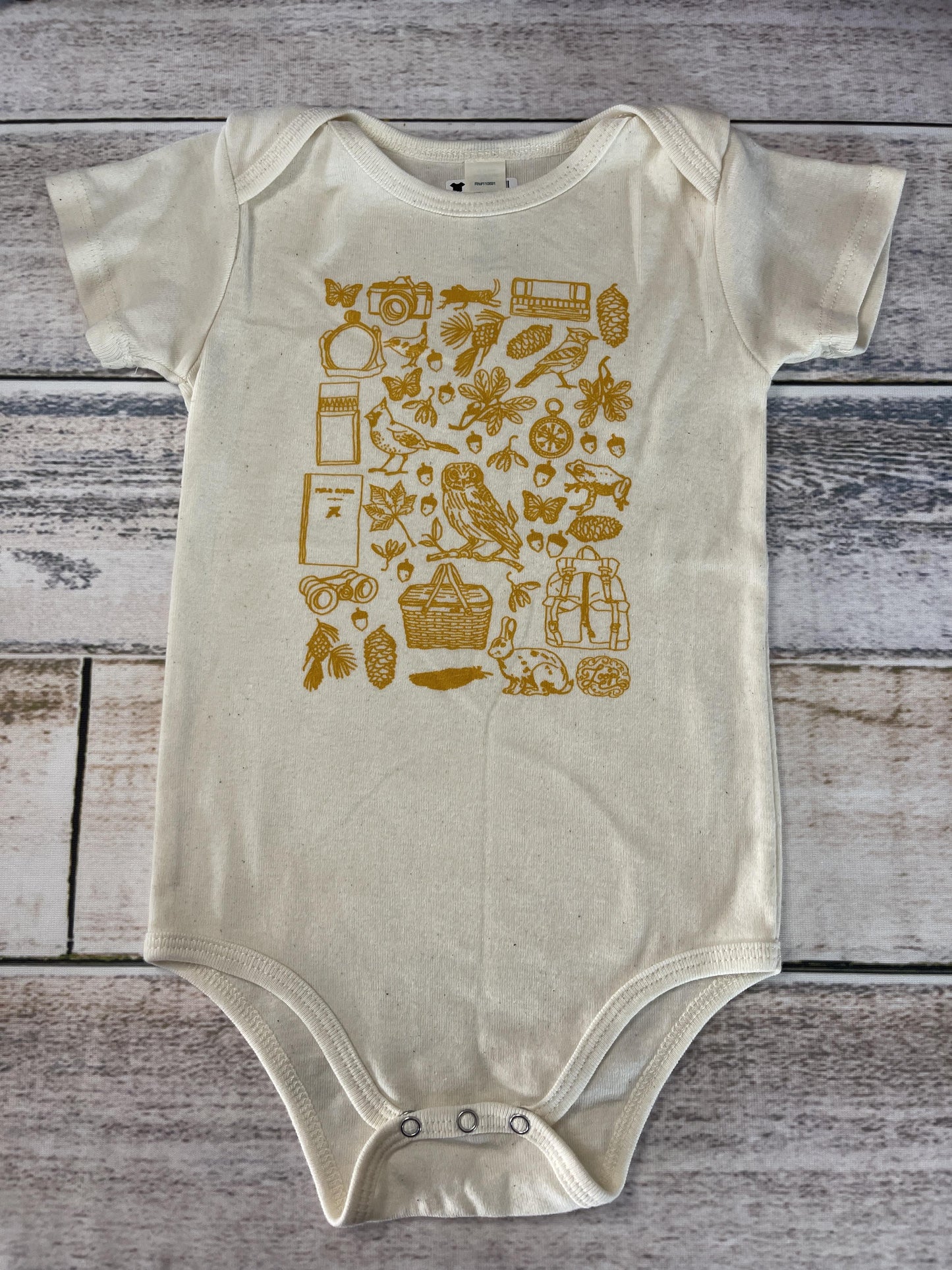 Unknown Unisex cream | Yellow Onesie Size: 12-18 months cream | Yellow