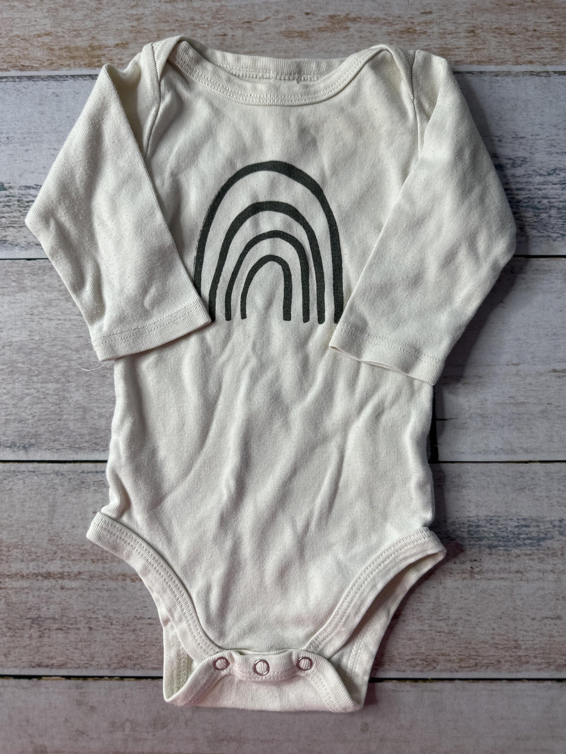 Tenth + Pine Unisex cream Onesie Size: 3-6 months cream