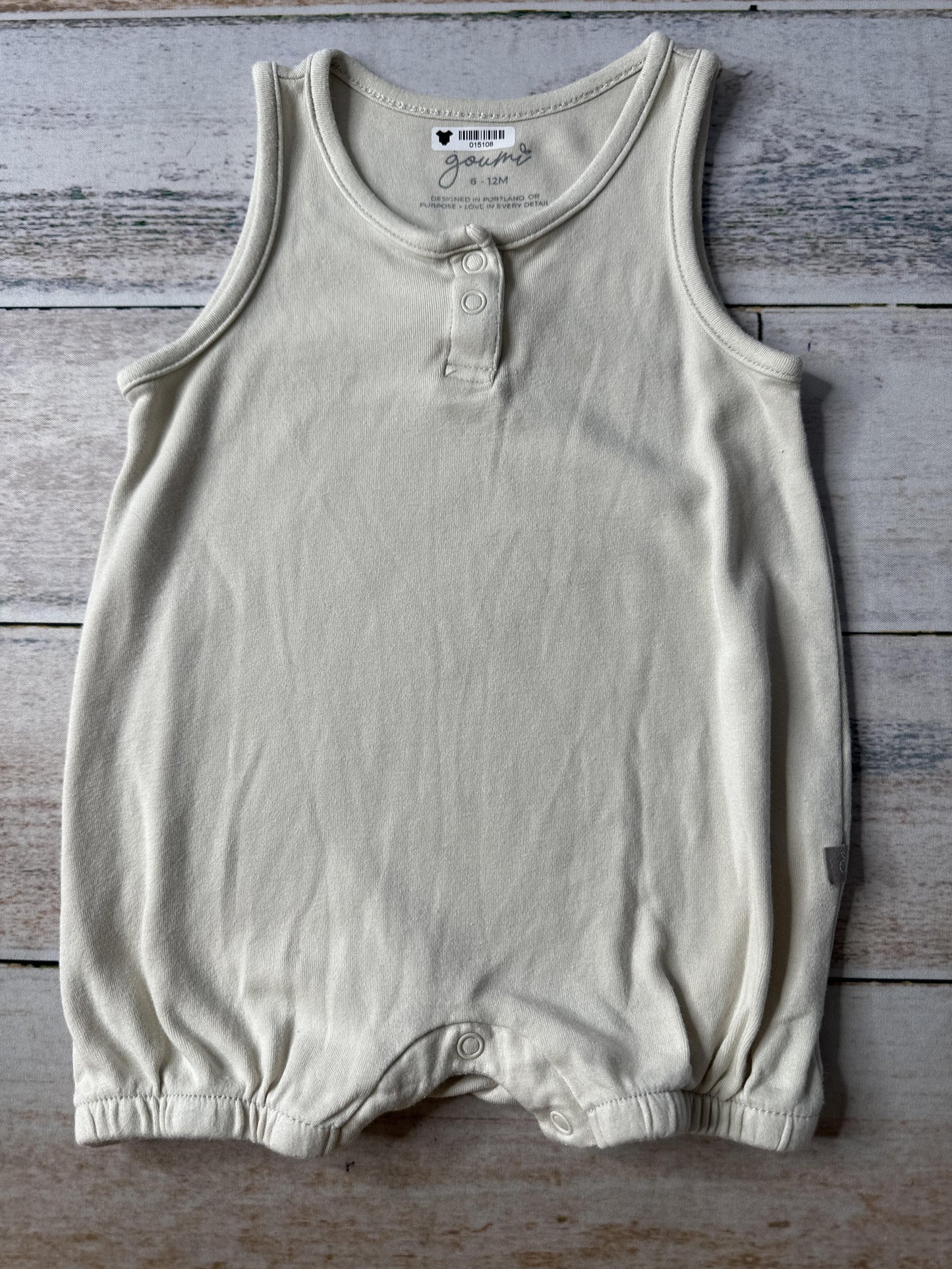 Goumi Unisex cream Romper Size: 6-12 months cream