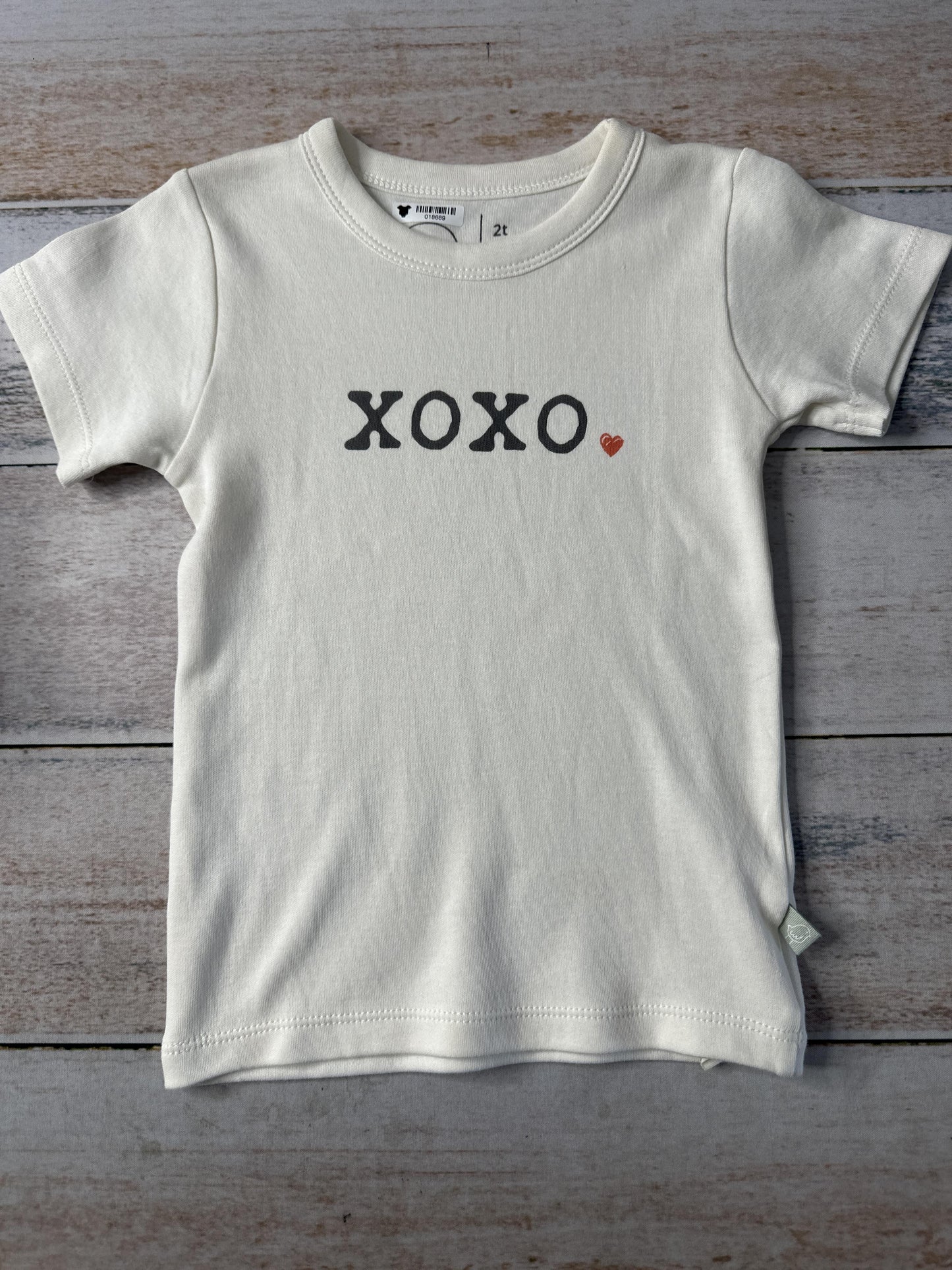 Finn + Emma Unisex cream T-Shirt Size: 2T cream