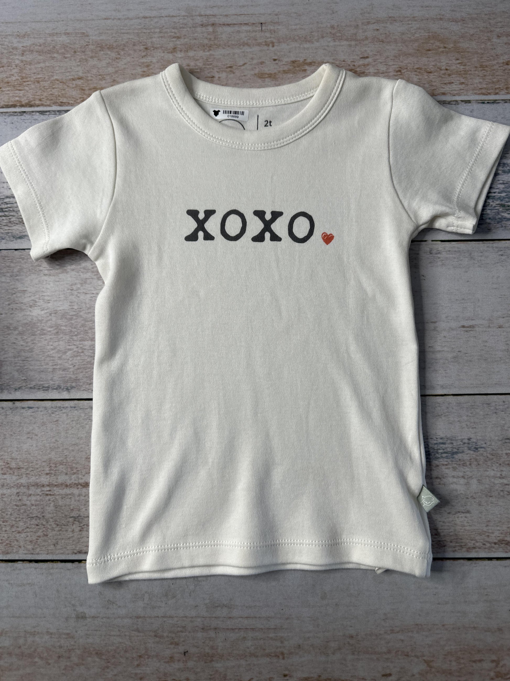 Finn + Emma Unisex cream T-Shirt Size: 2T cream