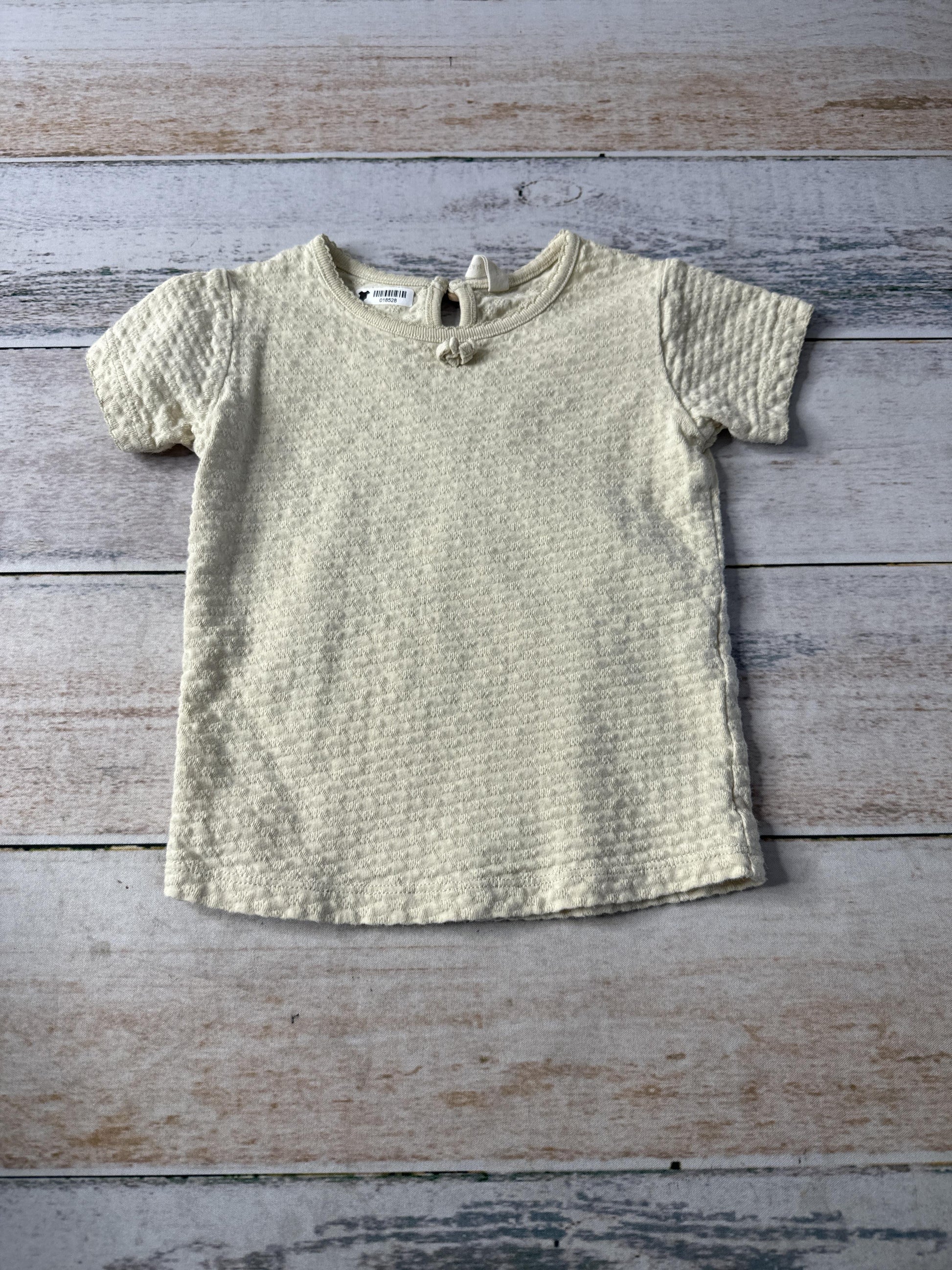 Quincy Mae Girls cream T-Shirt Size: 18-24 months cream
