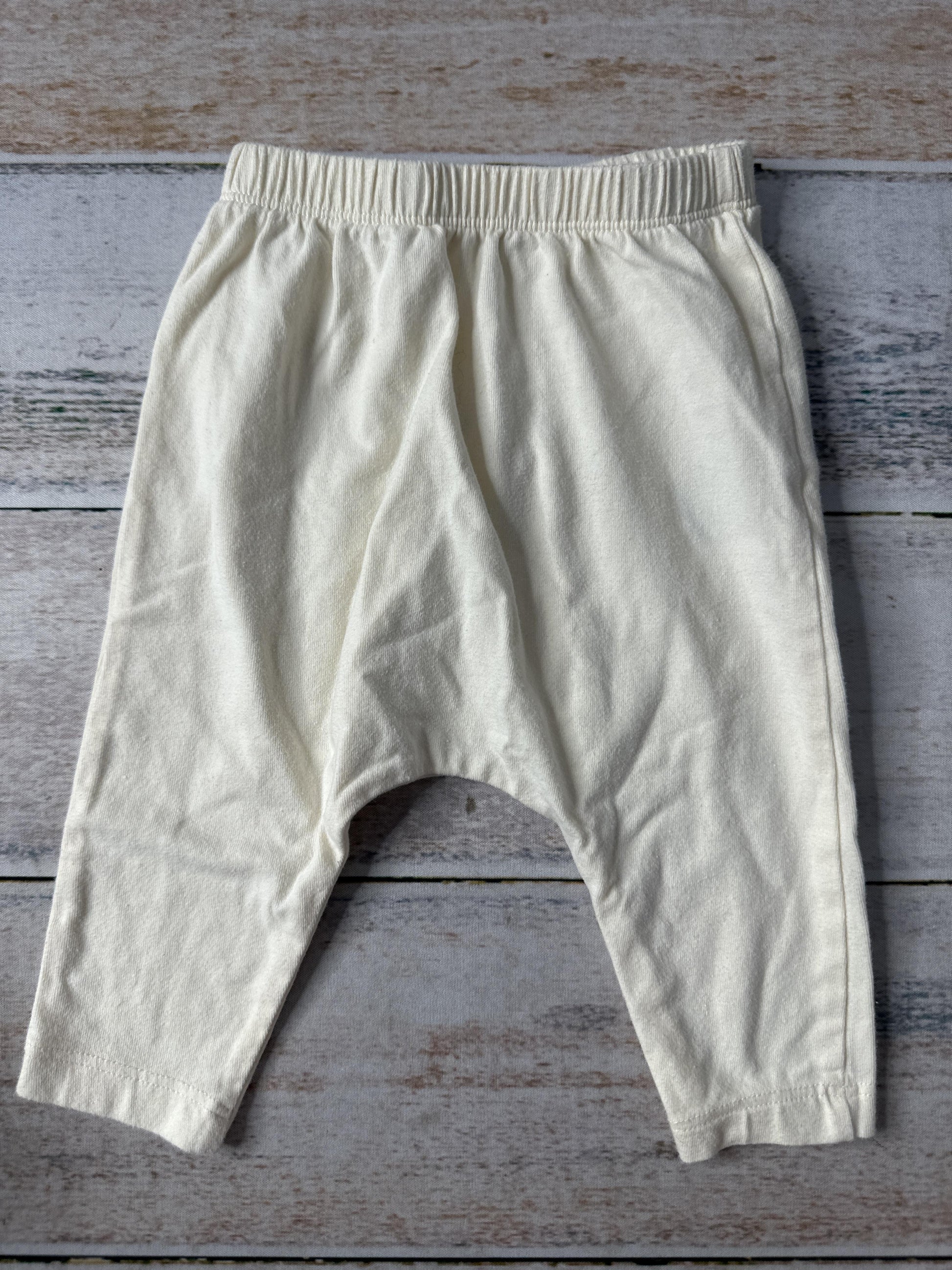 Old Navy Unisex cream Pants Size: 3-6 months cream