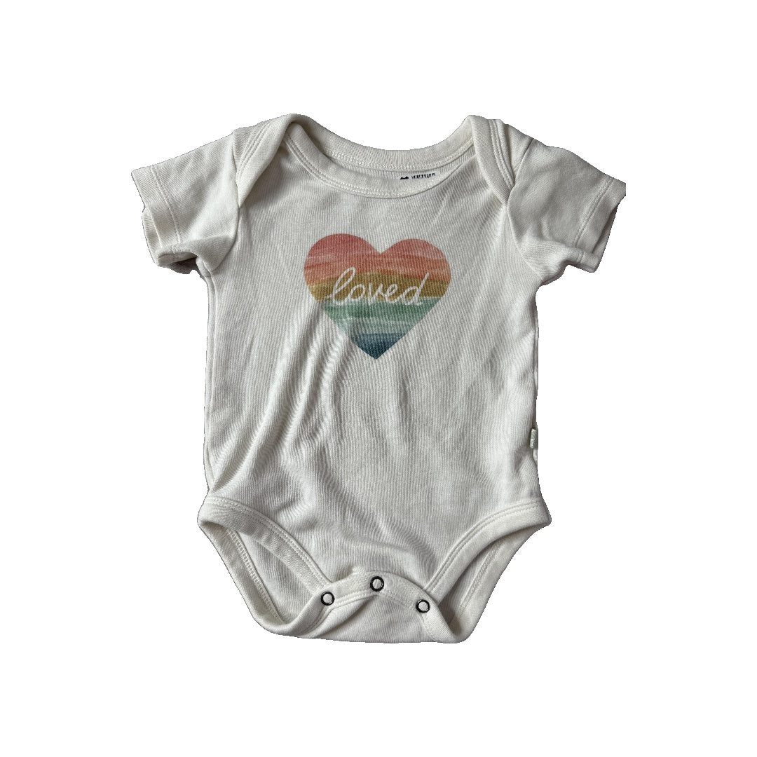 Finn + Emma Unisex cream Onesie Size: 6-9 months cream