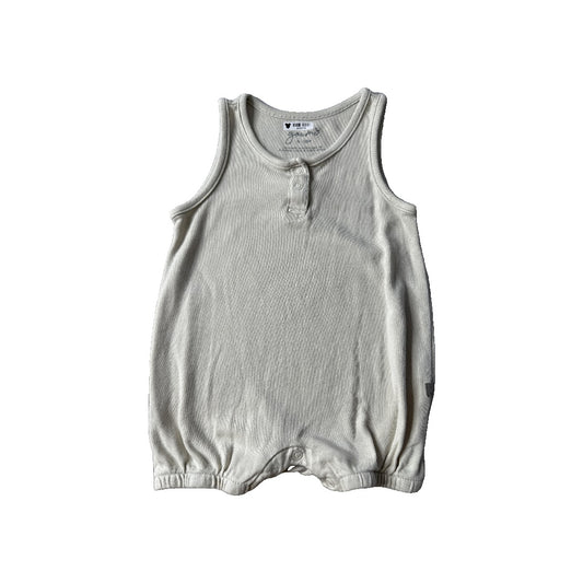 Goumi Unisex cream Romper Size: 6-12 months cream