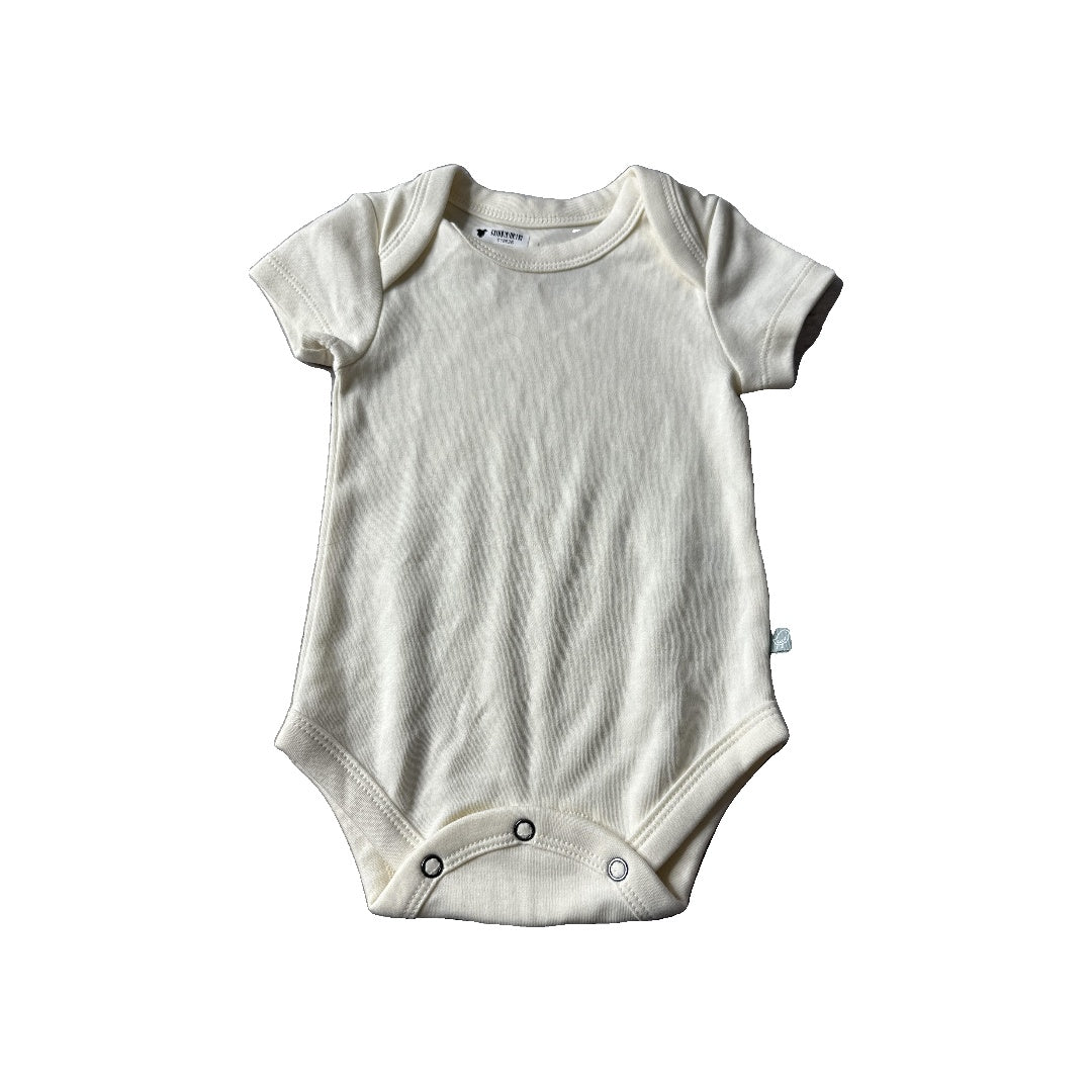 Finn + Emma Unisex cream Onesie Size: 3-6 months cream