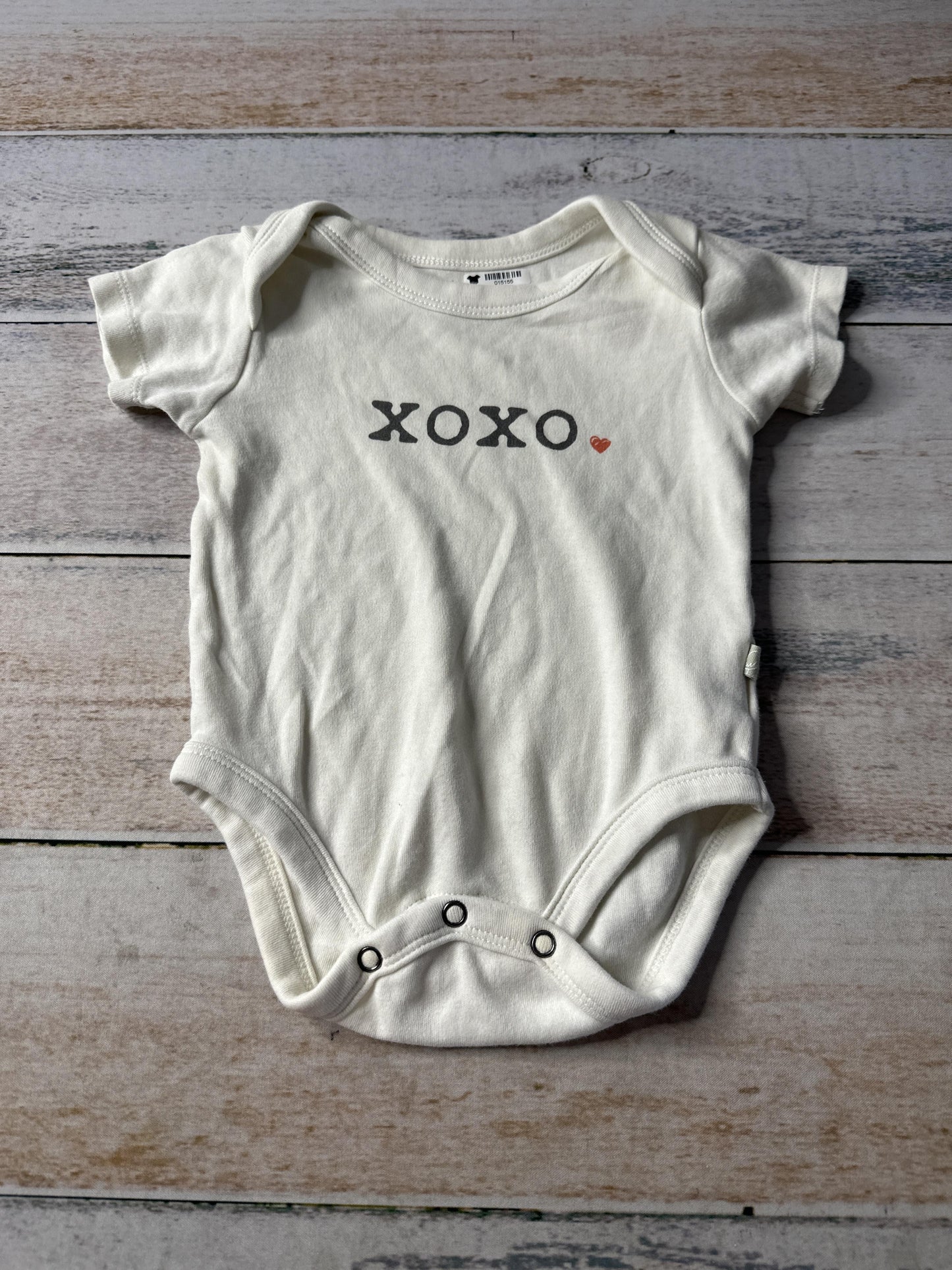 Finn + Emma Unisex cream Onesie Size: 6-9 months cream