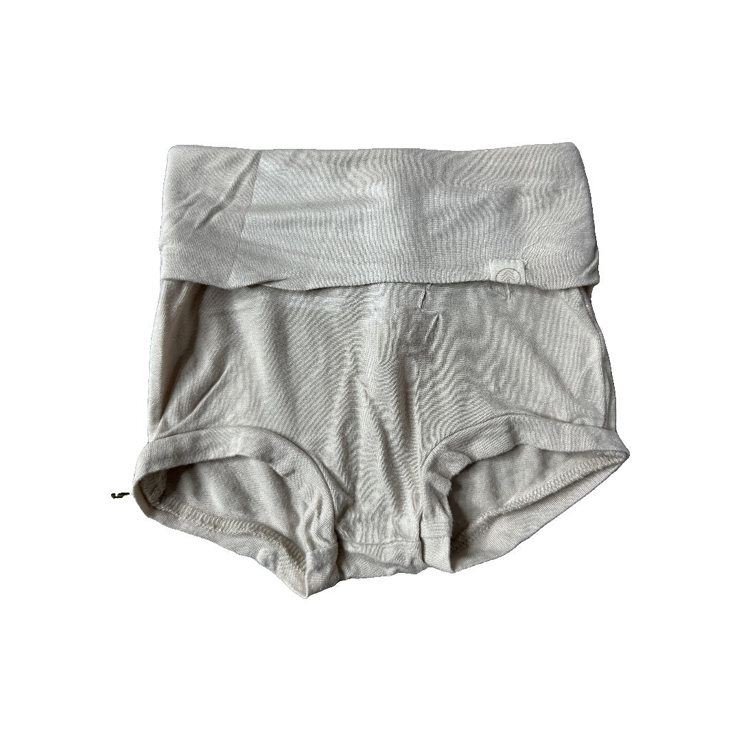 Tenth + Pine Girls cream Shorts Size: 12-18 months cream