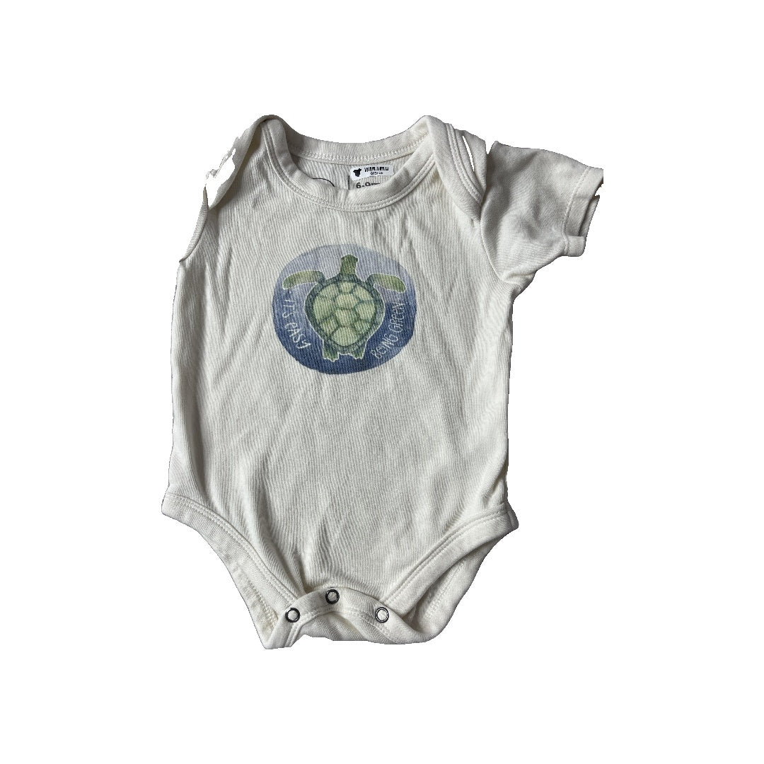 Finn + Emma Boys cream Onesie Size: 6-9 months cream