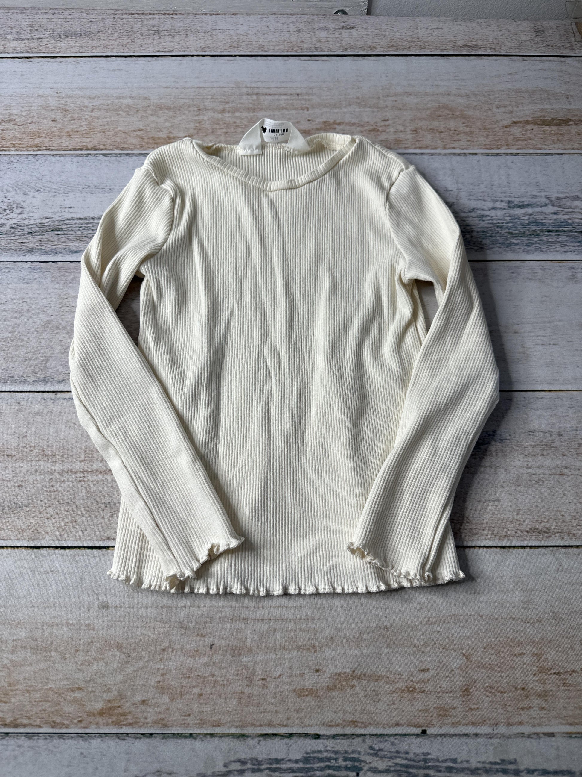 H&M Girls cream Long Sleeve T-Shirt Size: 5 cream