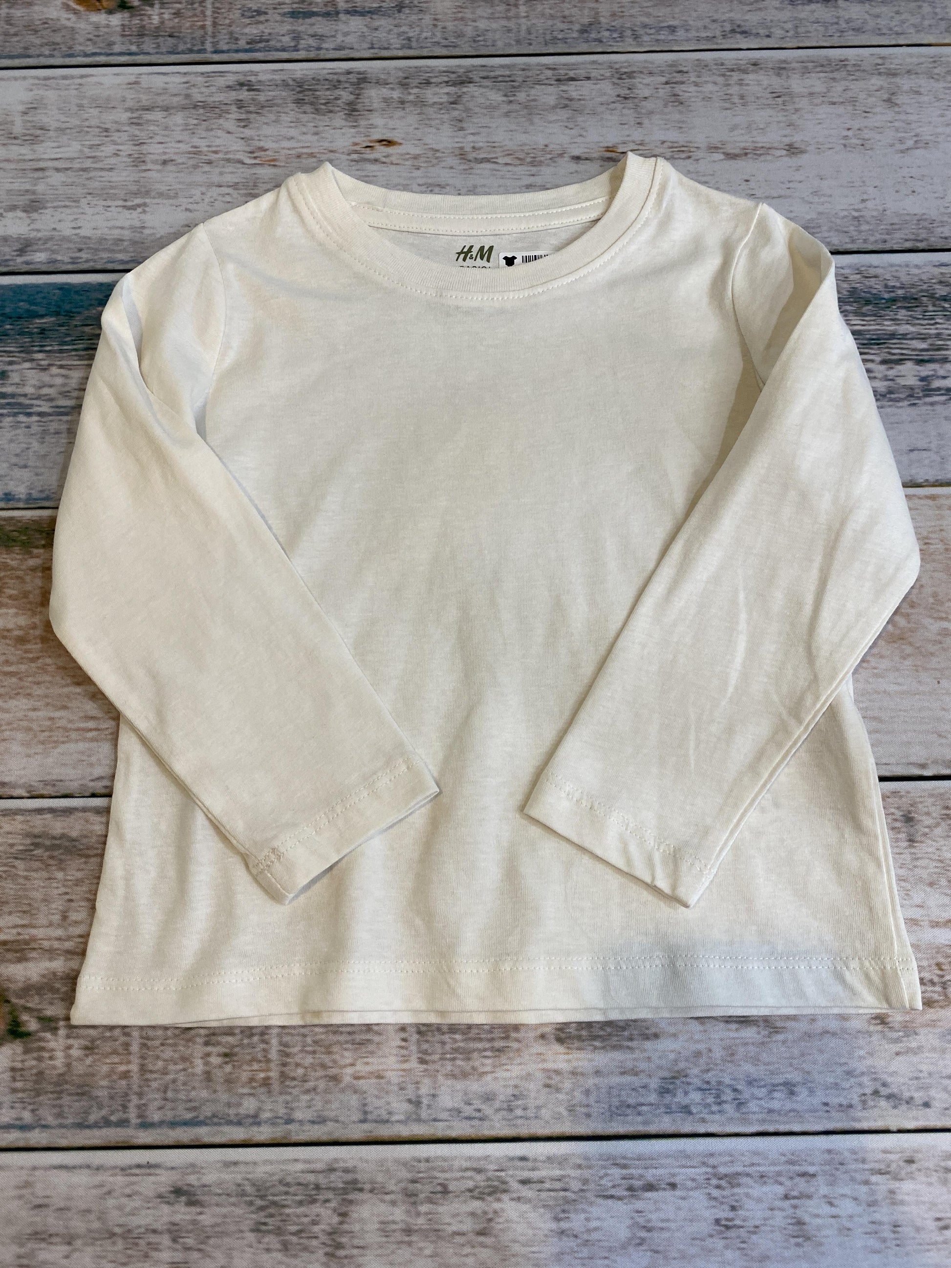 H&M Unisex cream Long Sleeve T-Shirt Size: 2T cream