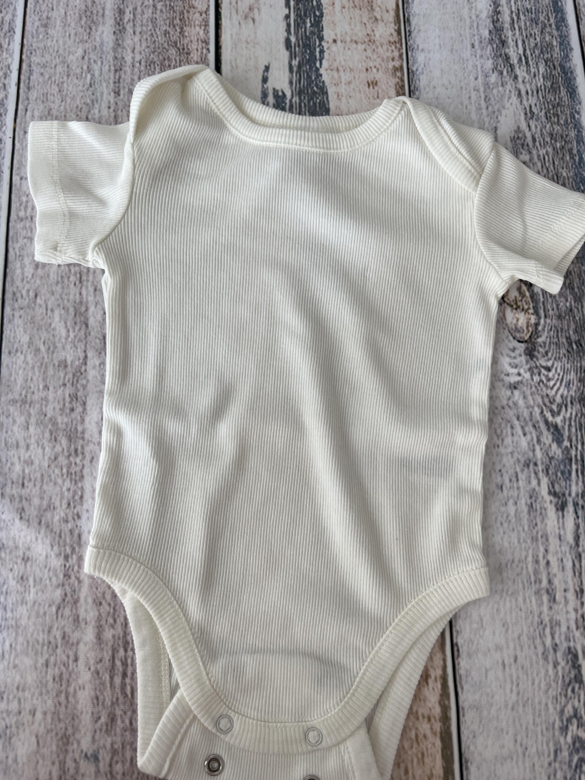 Nordstrom Unisex cream Onesie Size: 9-12 Months cream