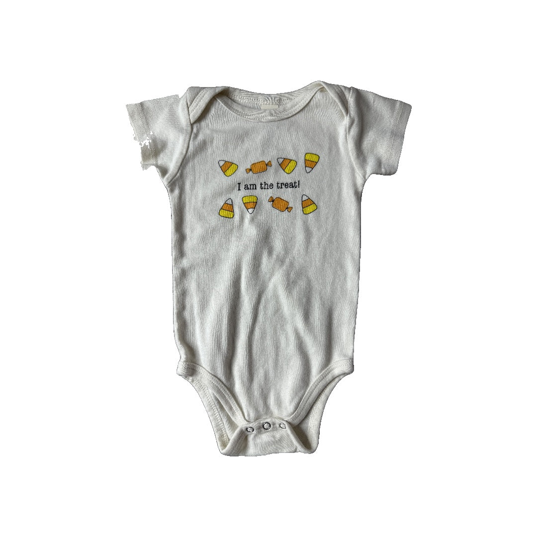 Simply Chickie Unisex cream Onesie Size: 3-6 months cream