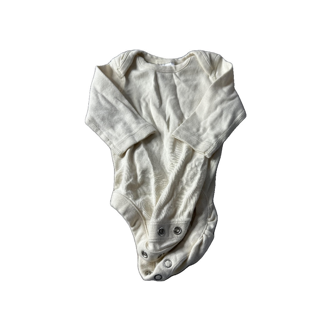 Hanna Andersson Girls cream Onesie Size: 0-3 months cream