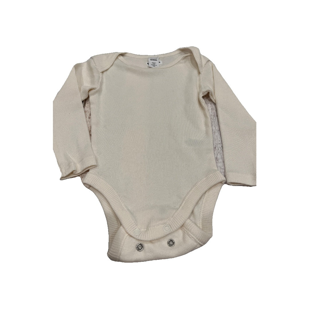 Nordstrom Unisex cream Onesie Size: Newborn cream
