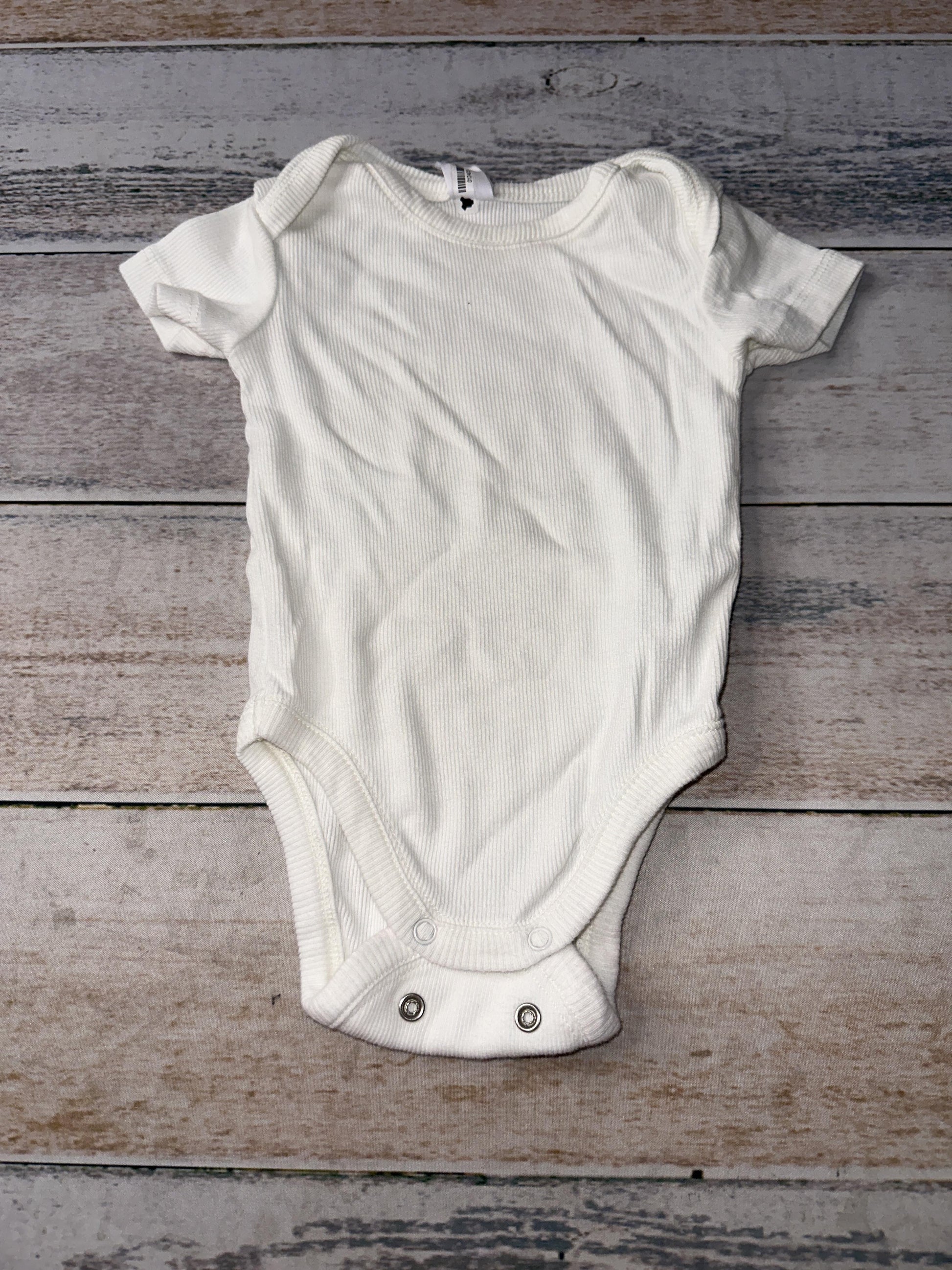 Nordstrom Unisex cream Onesie Size: 3-6 months cream