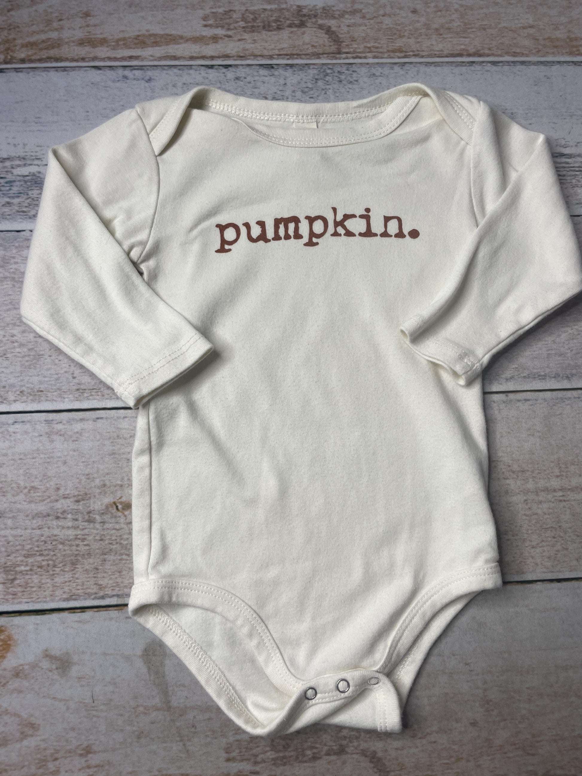 Tenth + Pine Unisex cream Onesie Size: 12-18 months cream