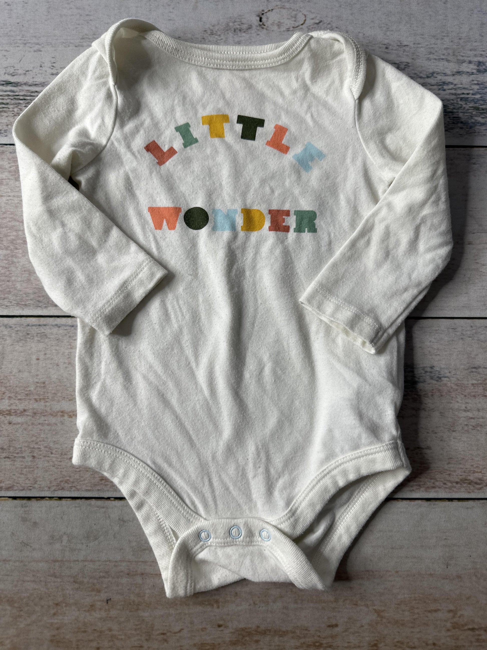 Cat & Jack Girls cream Onesie Size: 3-6 months cream