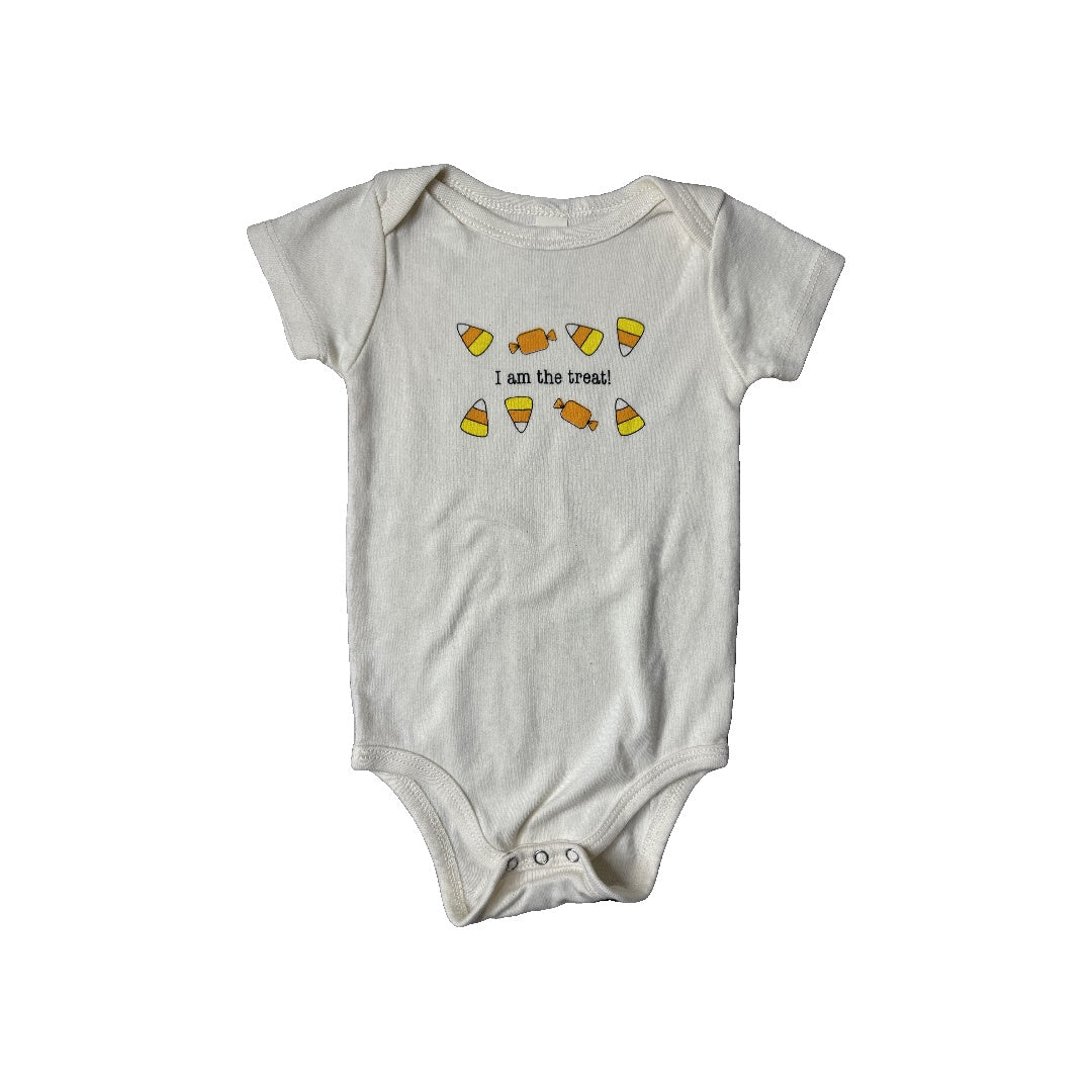 Simply Chickie Unisex cream Onesie Size: 6-12 months cream