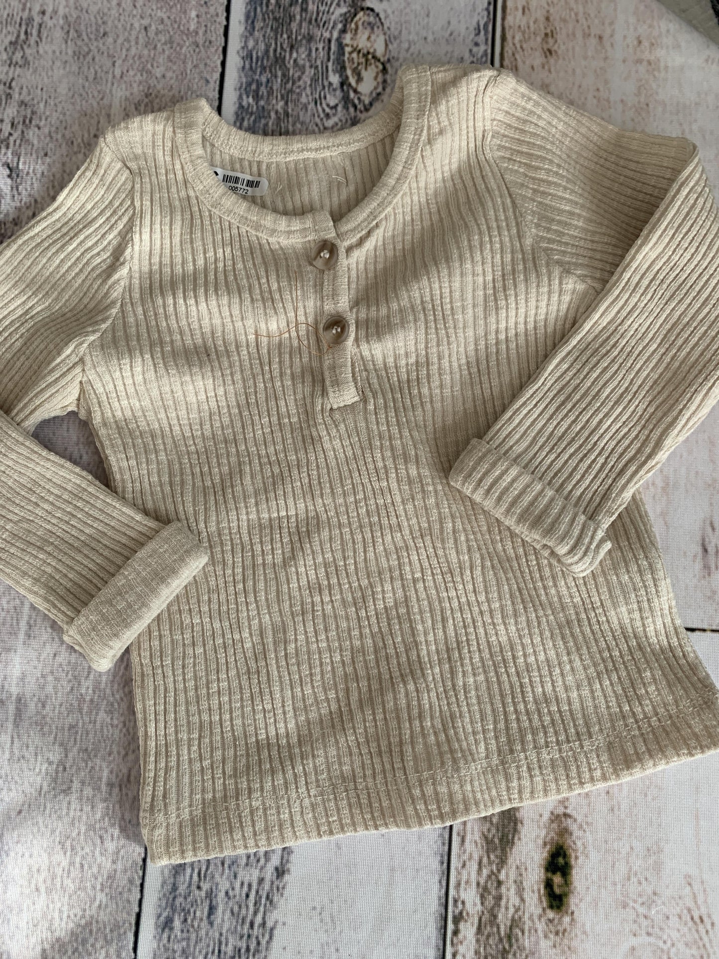 Hi Bye Girls cream Pajamas Size: 6-12 months cream